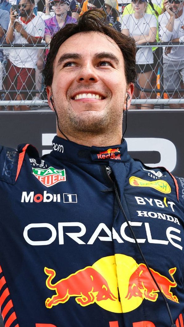 Um die WM-Führung nicht an seinen Teamkollegen Sergio Pérez zu verlieren, muss Verstappen nicht nur Plätze gut machen, sondern auch den Sieg des 33 Jahre alten Mexikaners verhindern.