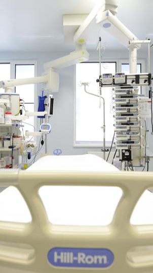 In Österreich seien mehr Spitalsbetten gesperrt, als im AKH zur Verfügung stehen.