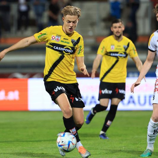 Bischof mit Ballaktion