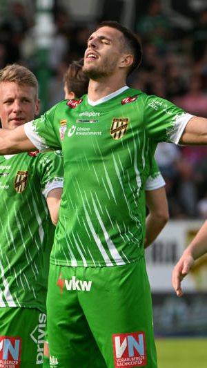 Freude über den fixierten Klassenerhalt