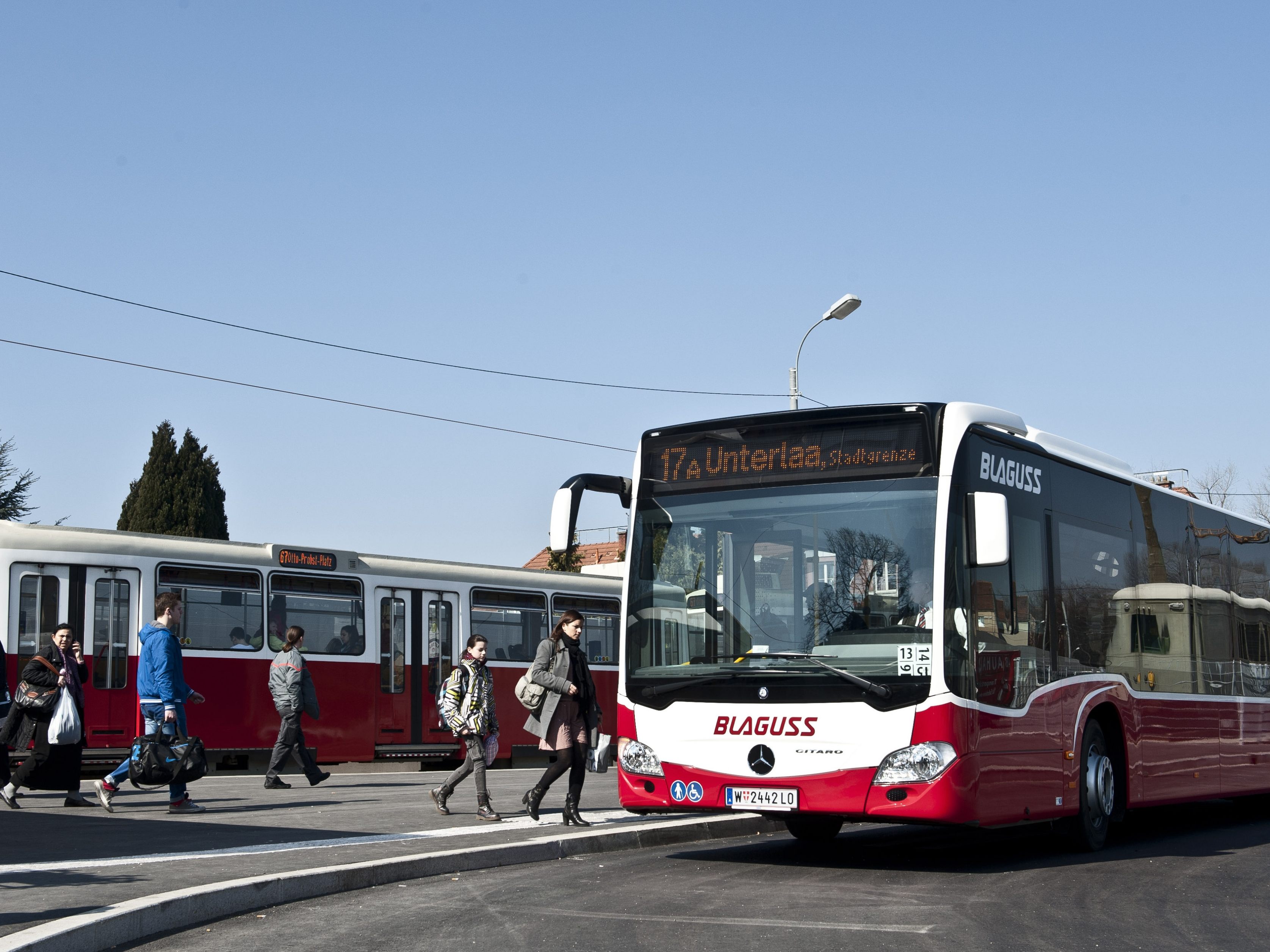 Störung der Buslinie 17A. Störung der Buslinie 17A.