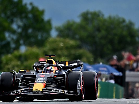 Verstappen steht zum vierten Mal in Folge ganz vorne Verstappen steht zum vierten Mal in Folge ganz vorne