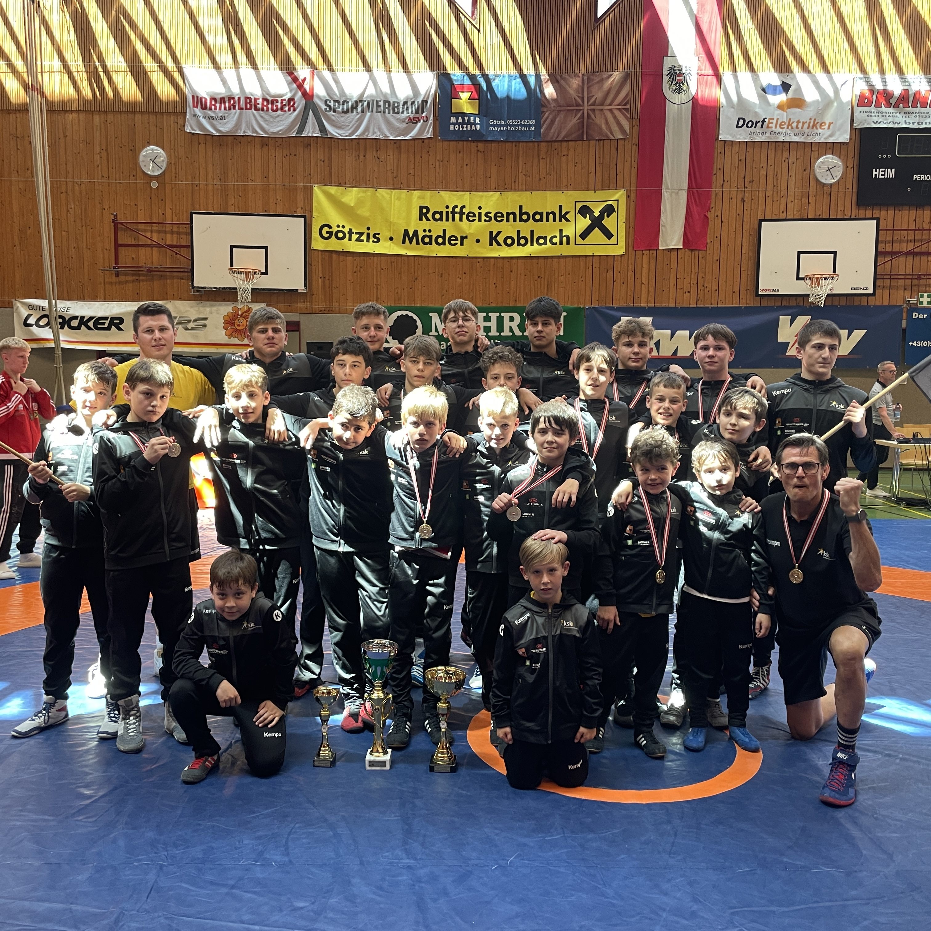 KSK Klaus Nachwuchs holt sich den österreichischen Mannschaftstitel.