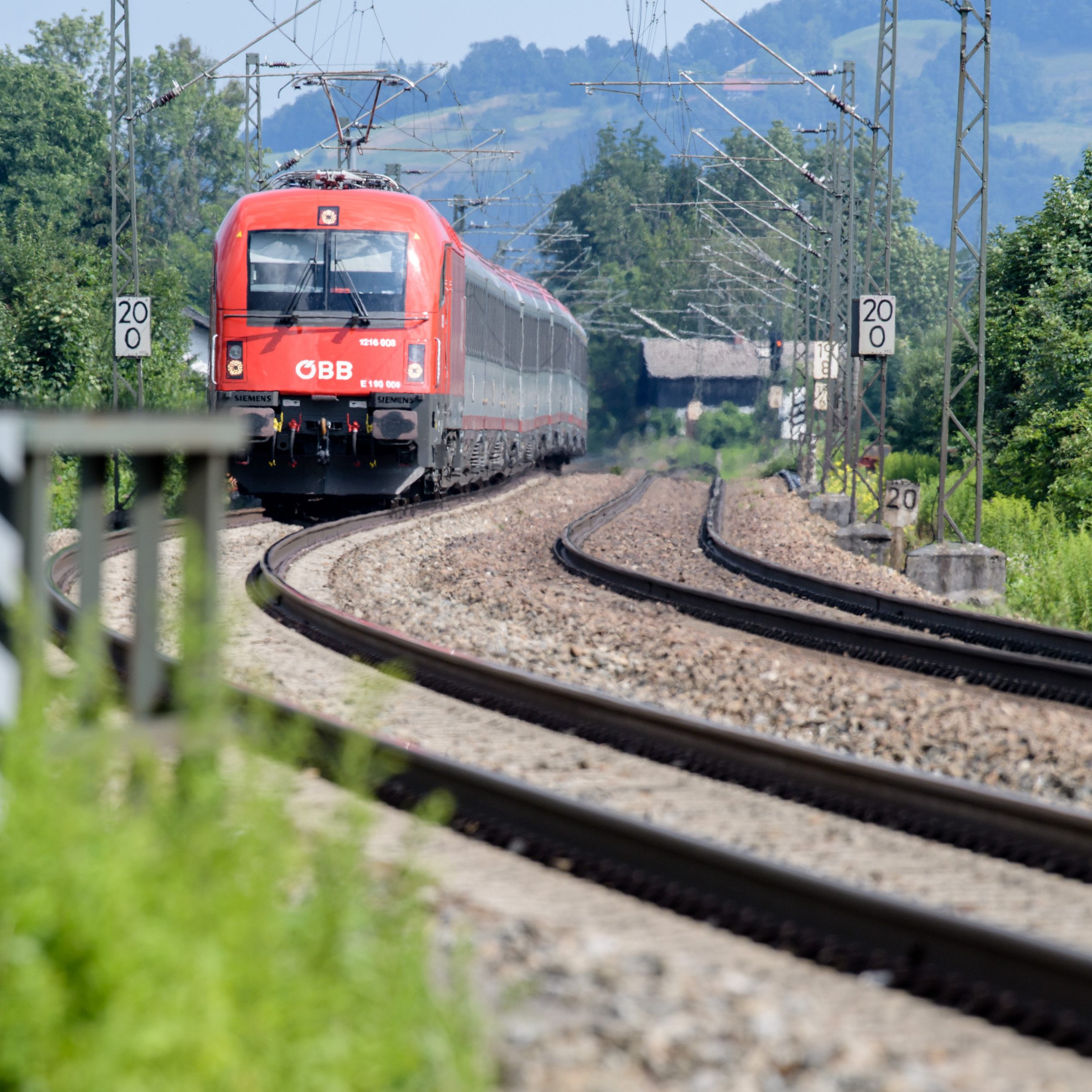 Die ÖBB unterschritt 2022 knapp den gesetzlichen Pünktlichkeitgrad von 95 Prozent.