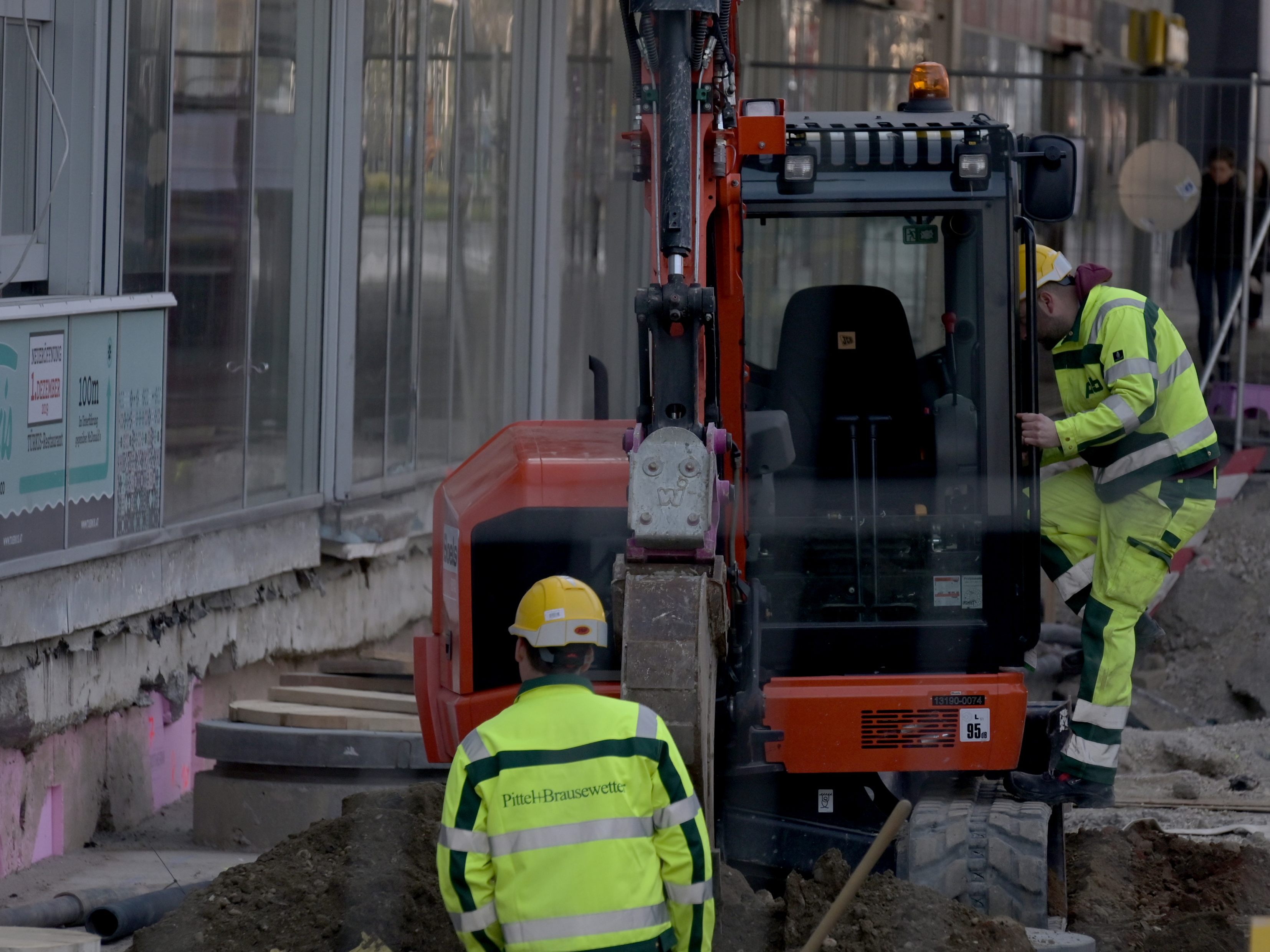Das Kreuzungsplateau Langobardenstraße/Kapellen wird umgebaut.