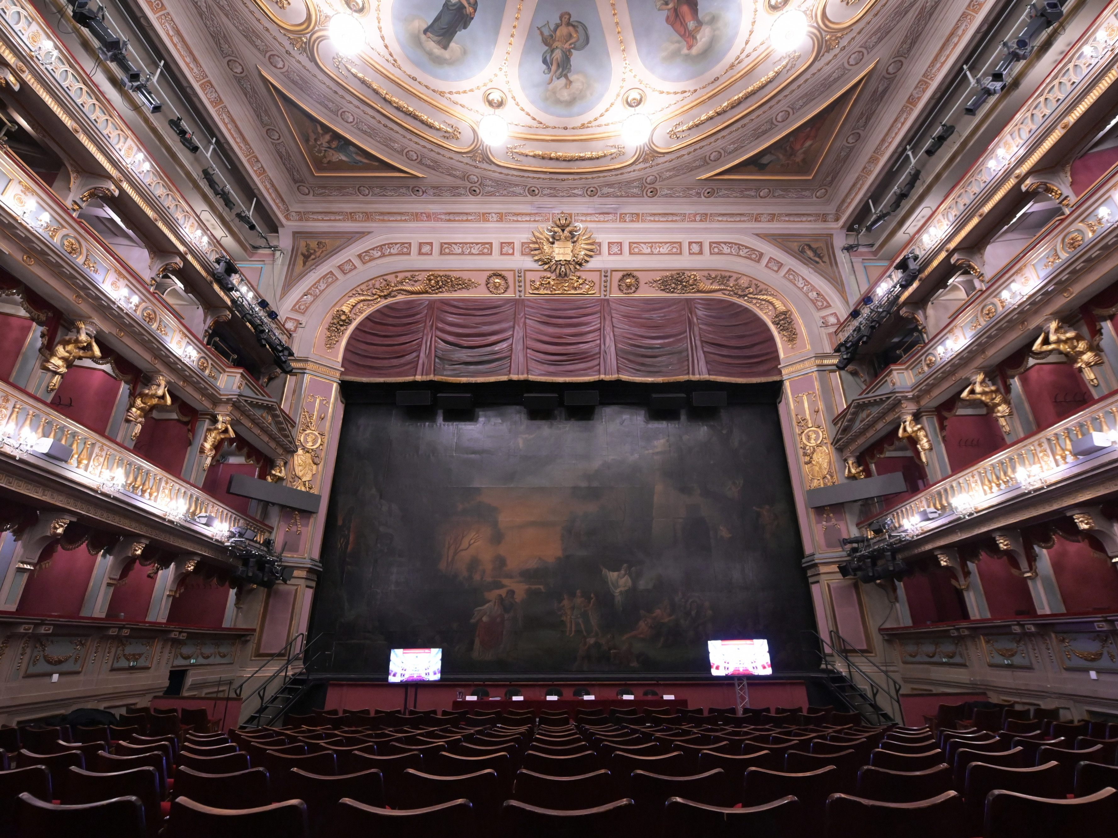 Der Zeitplan für die Sanierung des Musik-Theaters an der Wien hält. Der Zeitplan für die Sanierung des Musik-Theaters an der Wien hält.