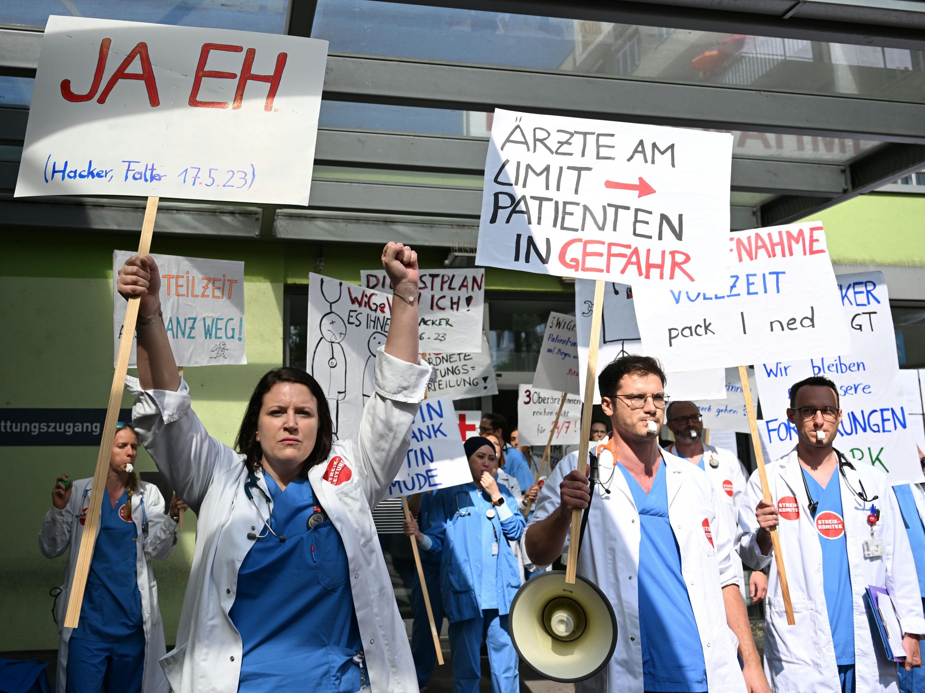 Warnstreik in der Wiener Klinik Ottakring.