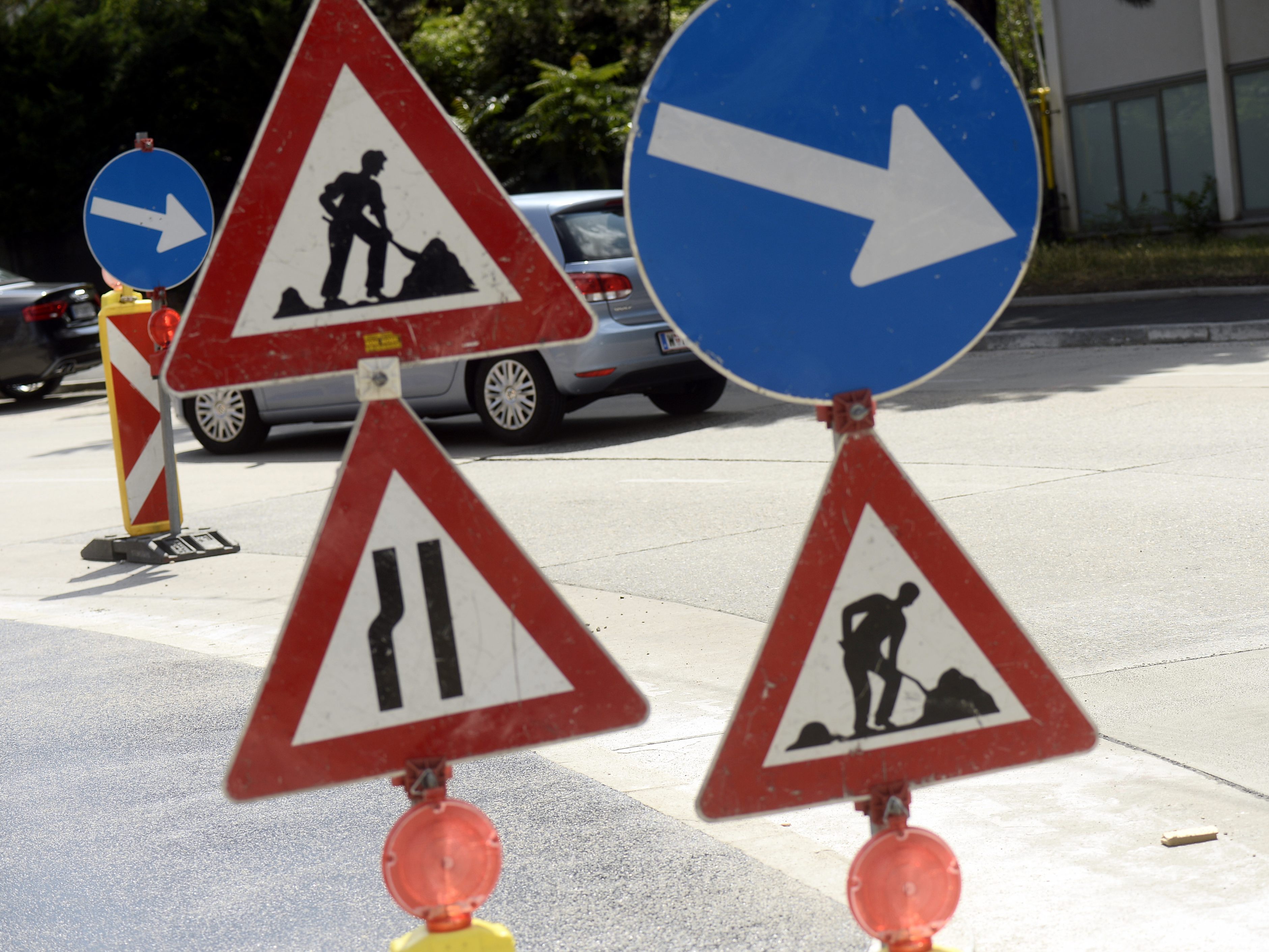 Ab kommenden Montag wird in der Süßenbrunner Straße gebaut. Ab kommenden Montag wird in der Süßenbrunner Straße gebaut.