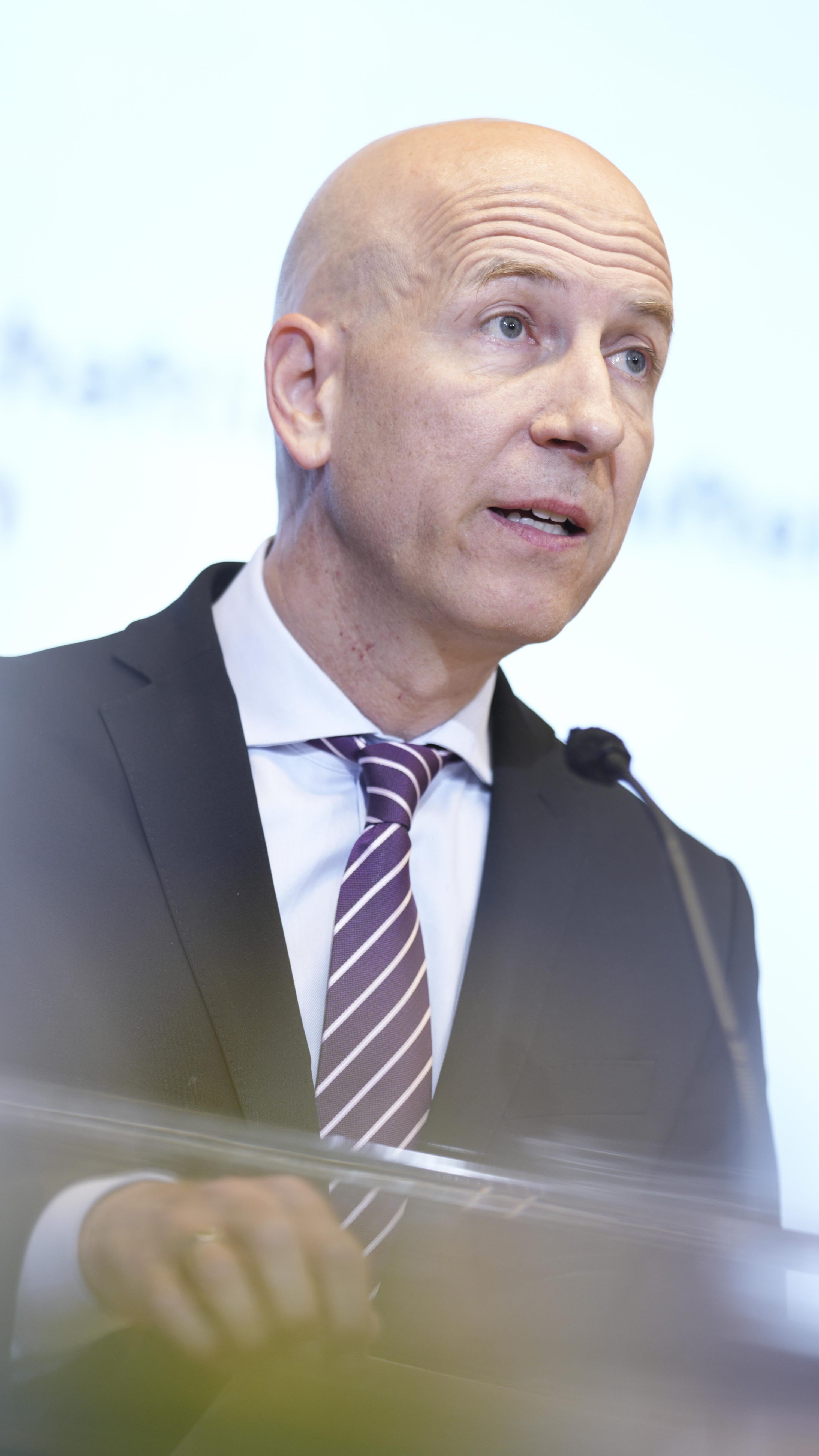 Kritik an Arbeitsminister Martin Kochers (ÖVP) Erlass zum geringfügigen Zuverdienst von Arbeitslosen kommt von den Grünen.