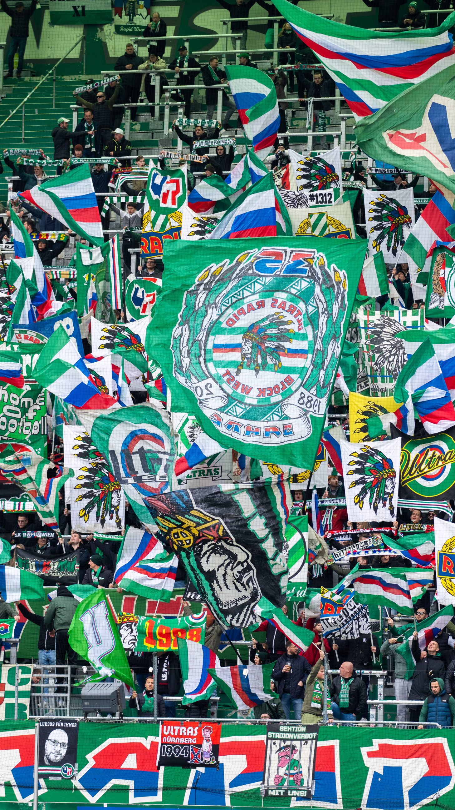 Rapid Wien hat in der Fußball-Bundesliga den höchsten Zuschauerschnitt.