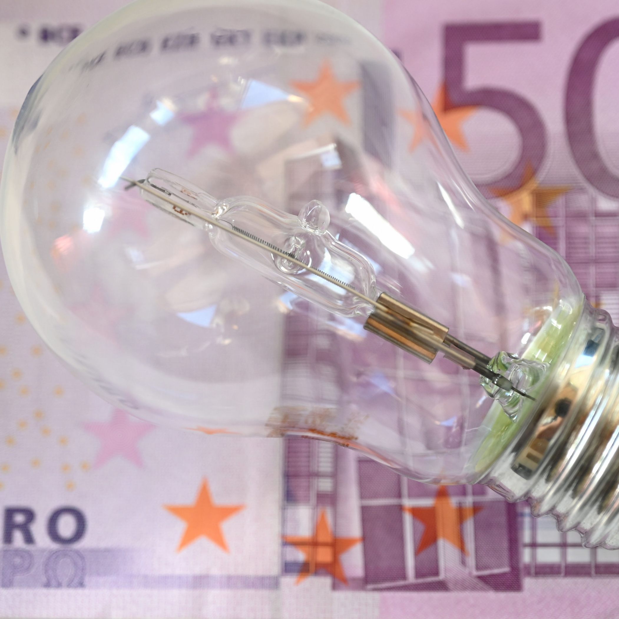 Im Juli sinkt der Strompreisindex.