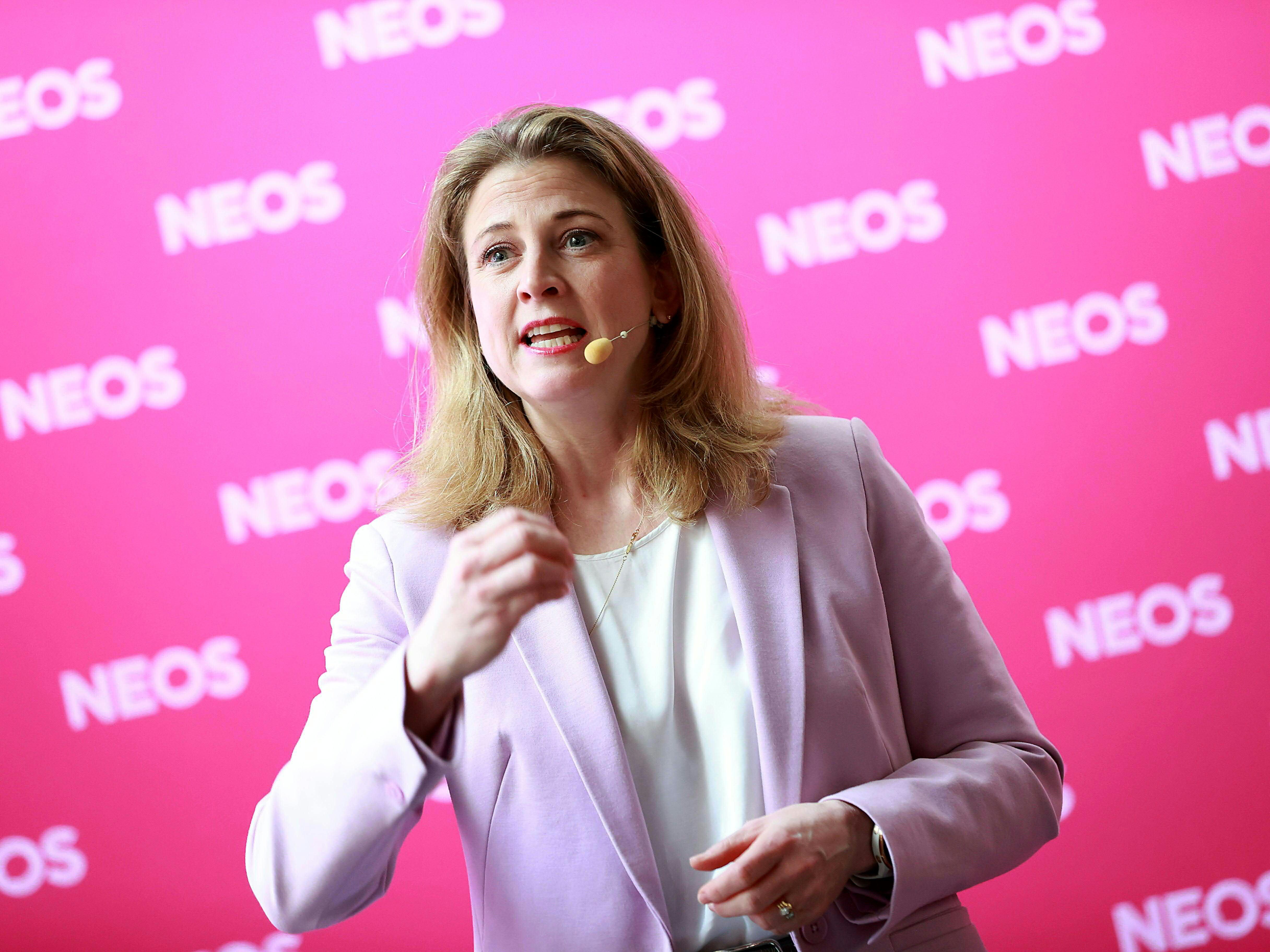 Meinl-Reisinger erklärte, NEOS seien für Neuwahlen "allzeit bereit".