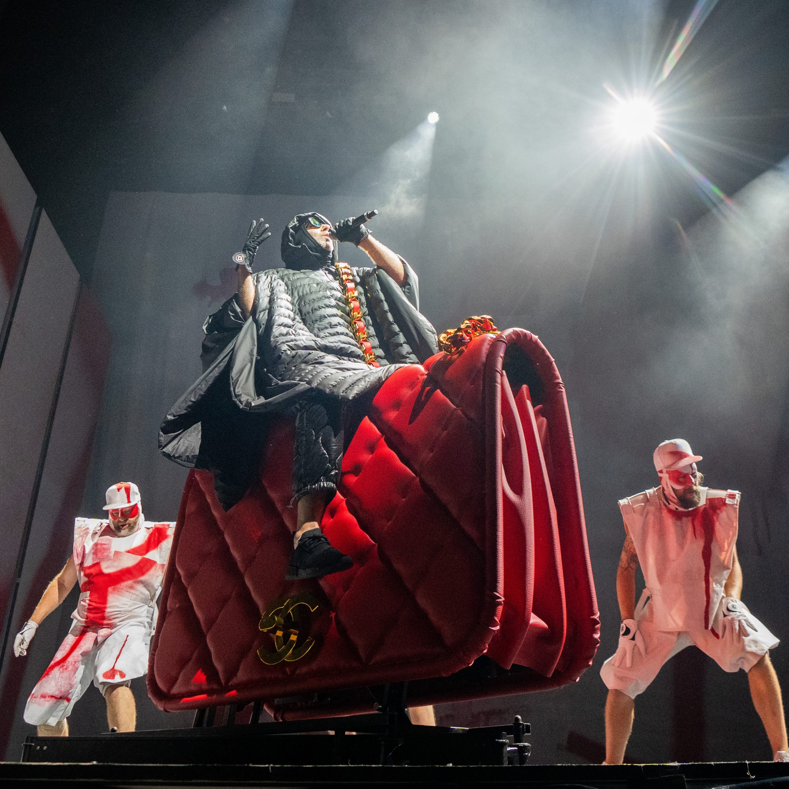 Deichkind machten in der Wiener Stadthalle knapp zwei Stunden Party.