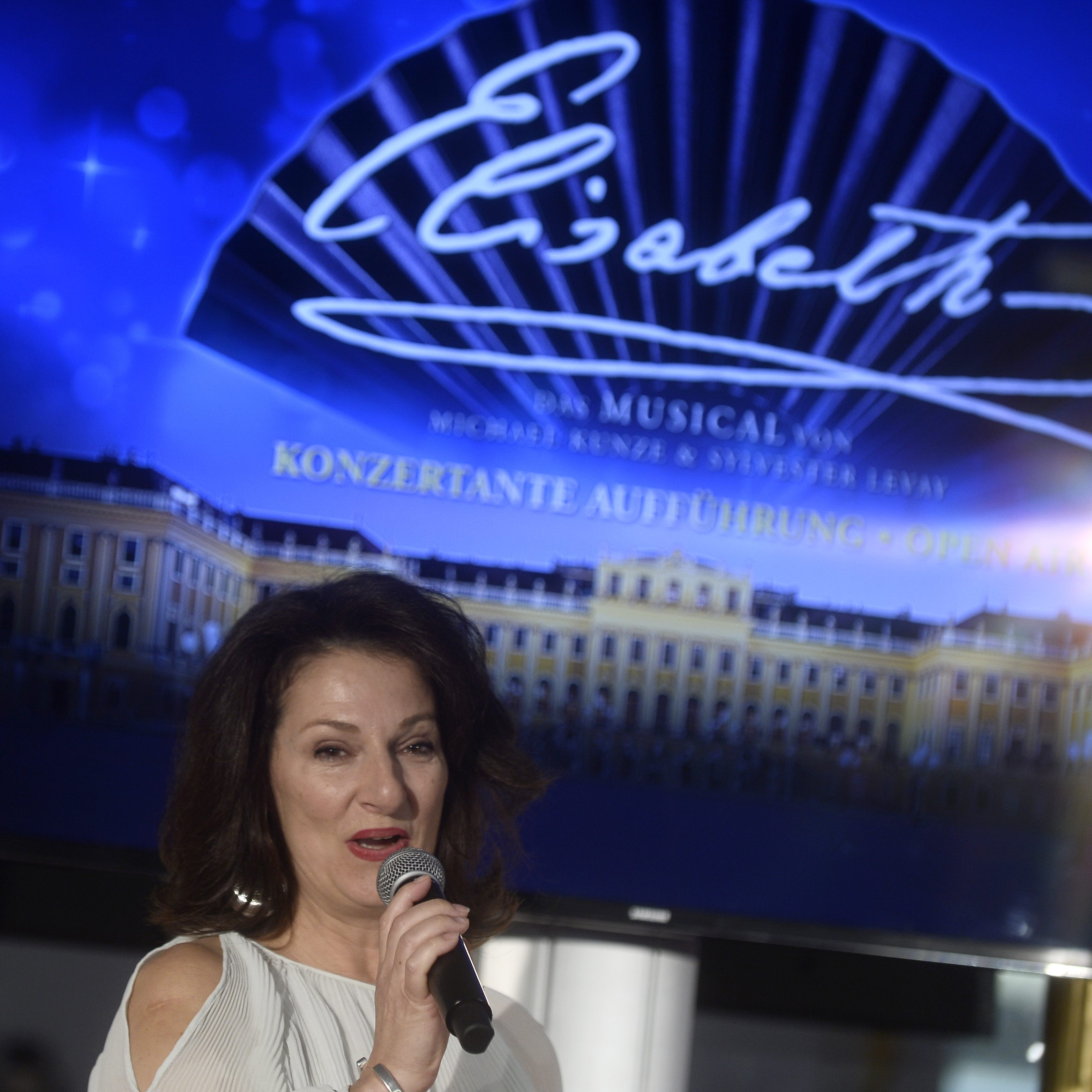 2024 wird das Musical "Elisabeth" zum letzten Mal im Hof des Wiener Schloss Schönbrunn aufgeführt.