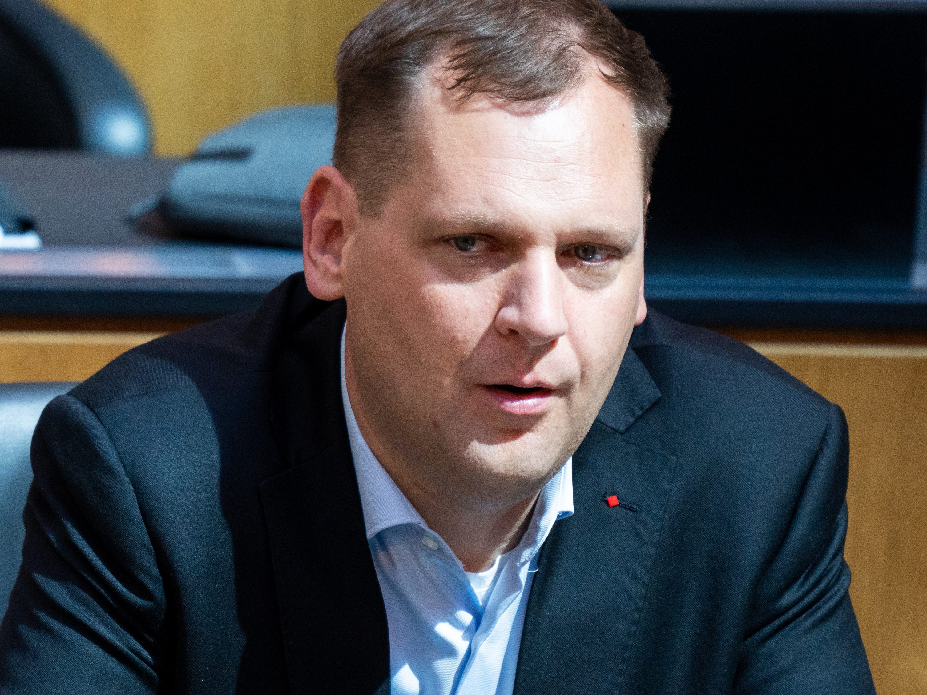 Philip Kucher unterstützte Doskozil im SPÖ-Machtkampf, macht nun aber unter Andreas Babler Karriere. Philip Kucher unterstützte Doskozil im SPÖ-Machtkampf, macht nun aber unter Andreas Babler Karriere.