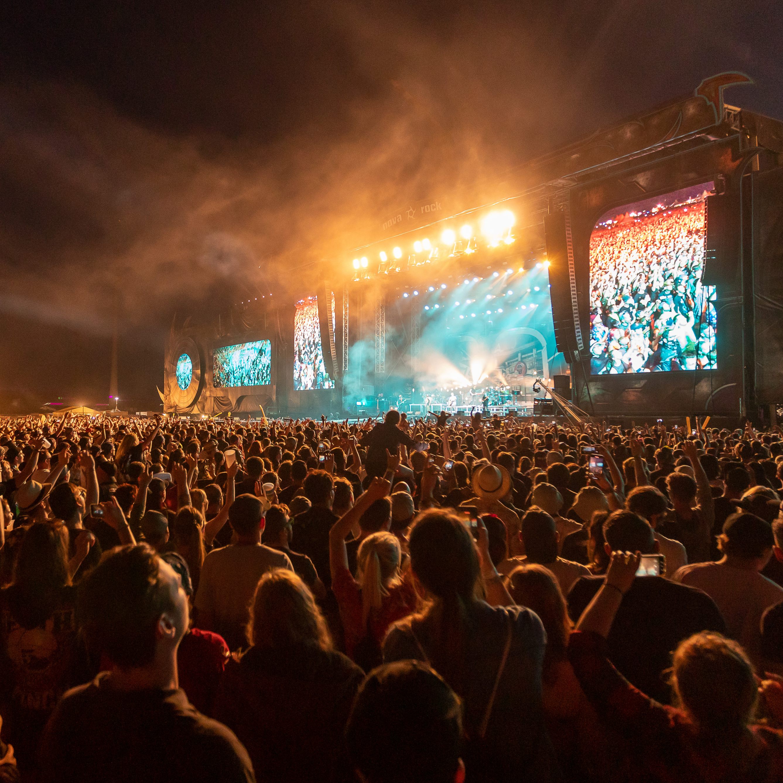 Das Tages-Line-Up und der detaillierte Spielplan für das Nova Rock 2023.