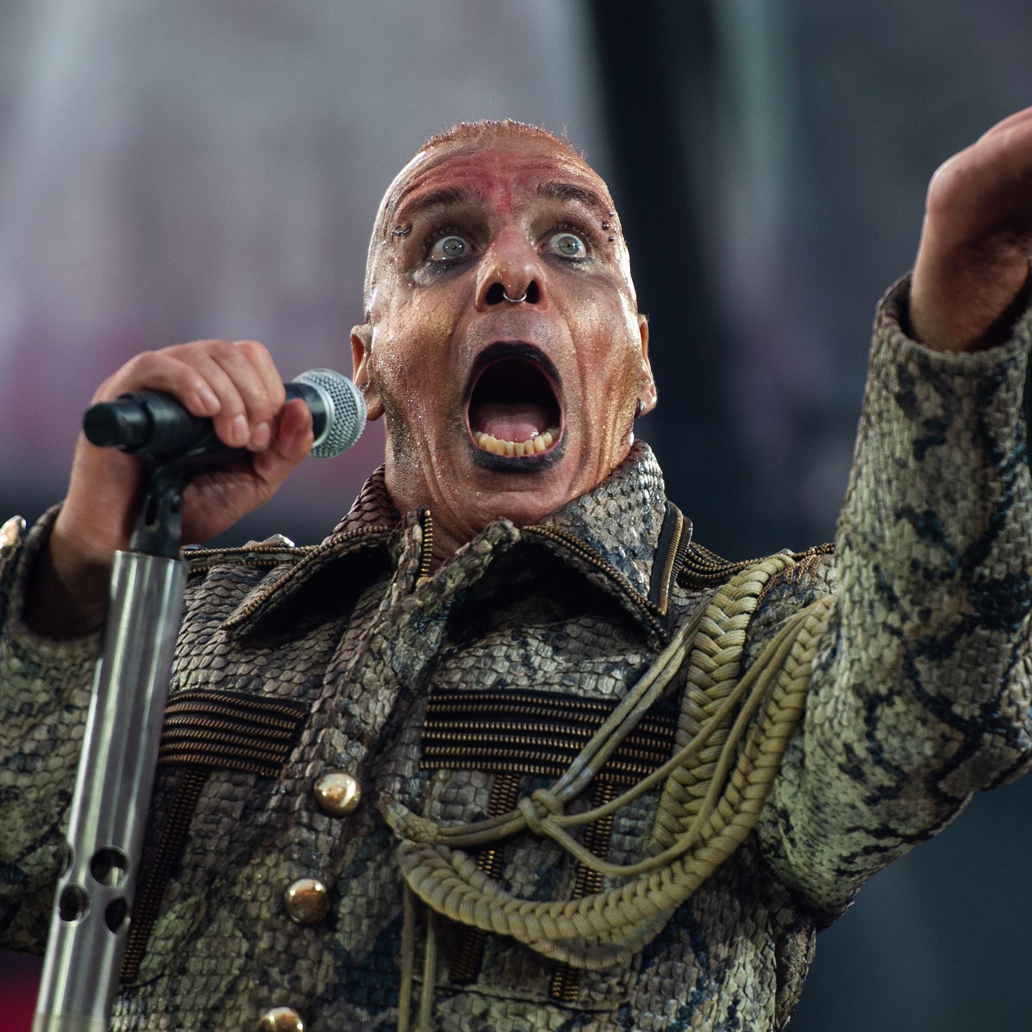 "Süddeutsche Zeitung" berichtet u.a. über mögliche Grenzüberschreitungen seitens Lindemann.