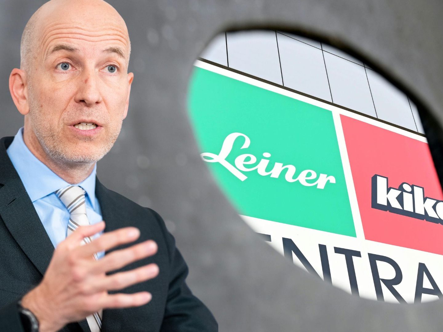 Kocher bespricht die weitere Vorgehensweise bei den Kündigungen.