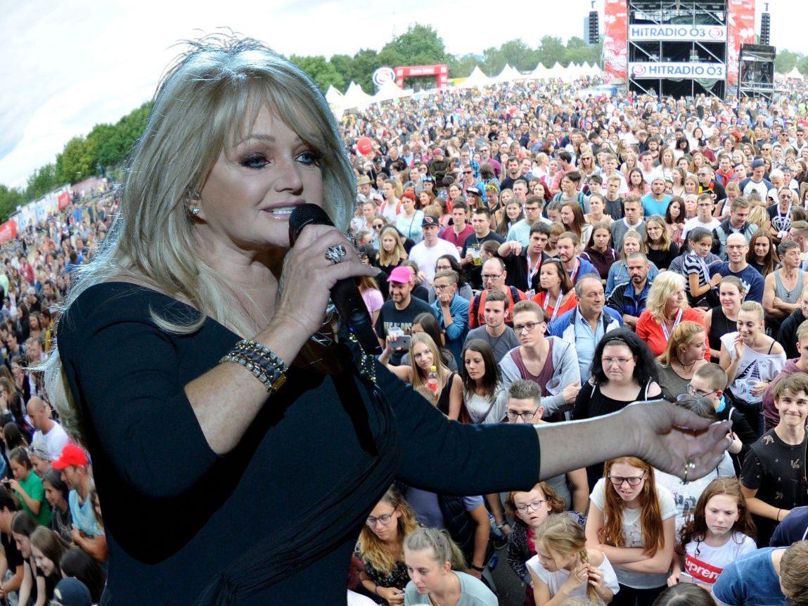 Bonnie Tyler und The Bosshoss zählen zu den Highlights am Wiener Donauinselfest 2023 am Samstag. Bonnie Tyler und The Bosshoss zählen zu den Highlights am Wiener Donauinselfest 2023 am Samstag.