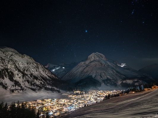 Fotografien, die zum Innehalten und Stauen einladen. „Late night Lech“ Fotografien, die zum Innehalten und Stauen einladen. „Late night Lech“
