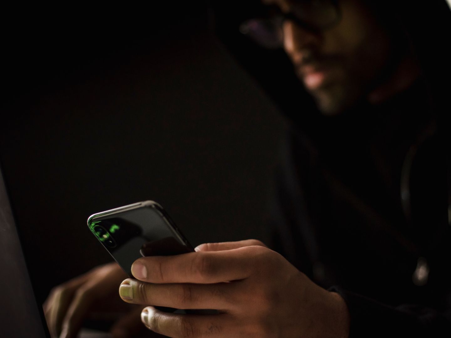 Terrorexperte Stockhammer fordert Zugriffsrechte auf Messenger-Dienste für den Verfassungsschutz. Terrorexperte Stockhammer fordert Zugriffsrechte auf Messenger-Dienste für den Verfassungsschutz.
