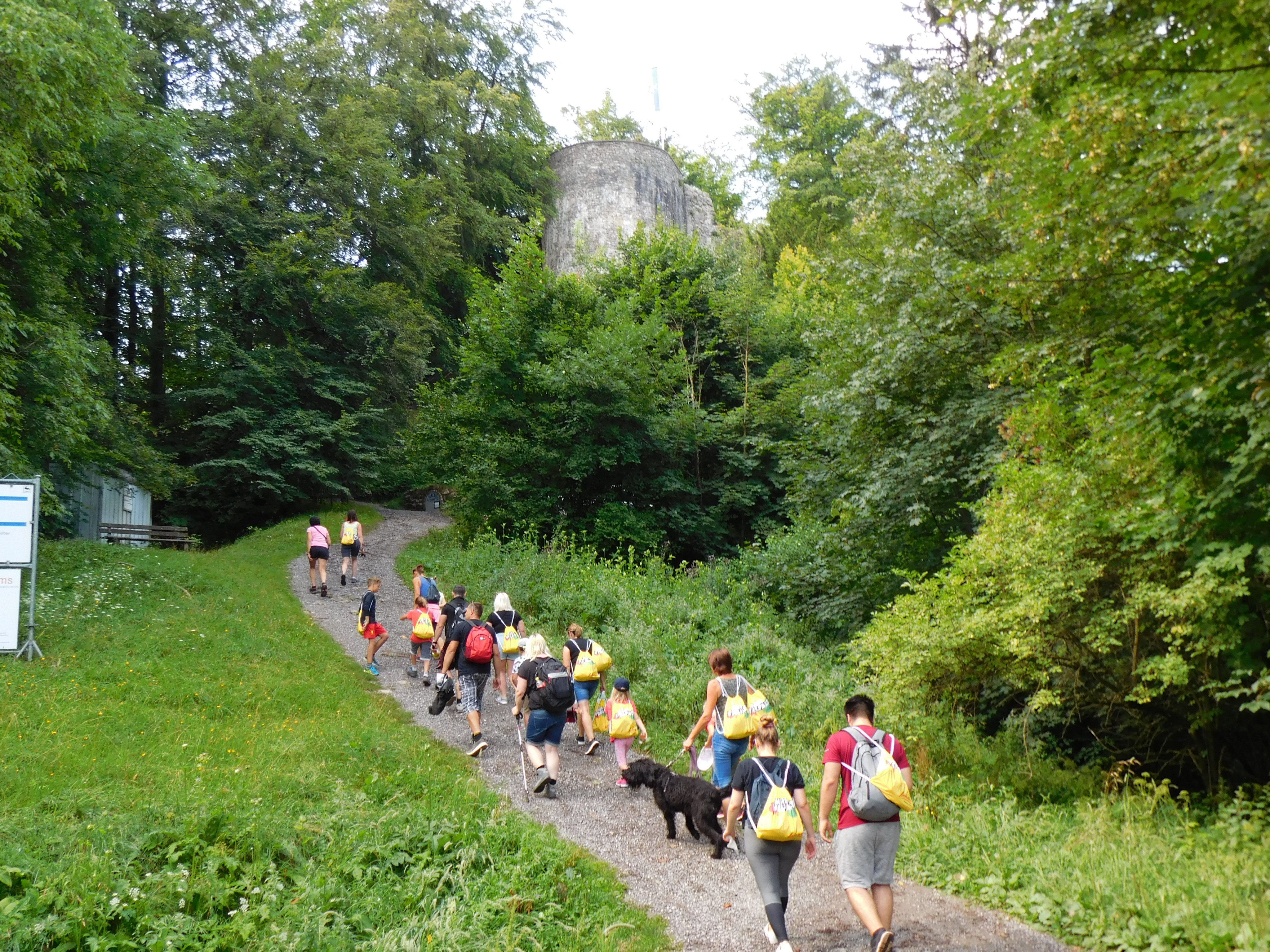 In Hohenems startet wiederum eine Challenge für krebskranke Kinder auf den Schlossberg In Hohenems startet wiederum eine Challenge für krebskranke Kinder auf den Schlossberg