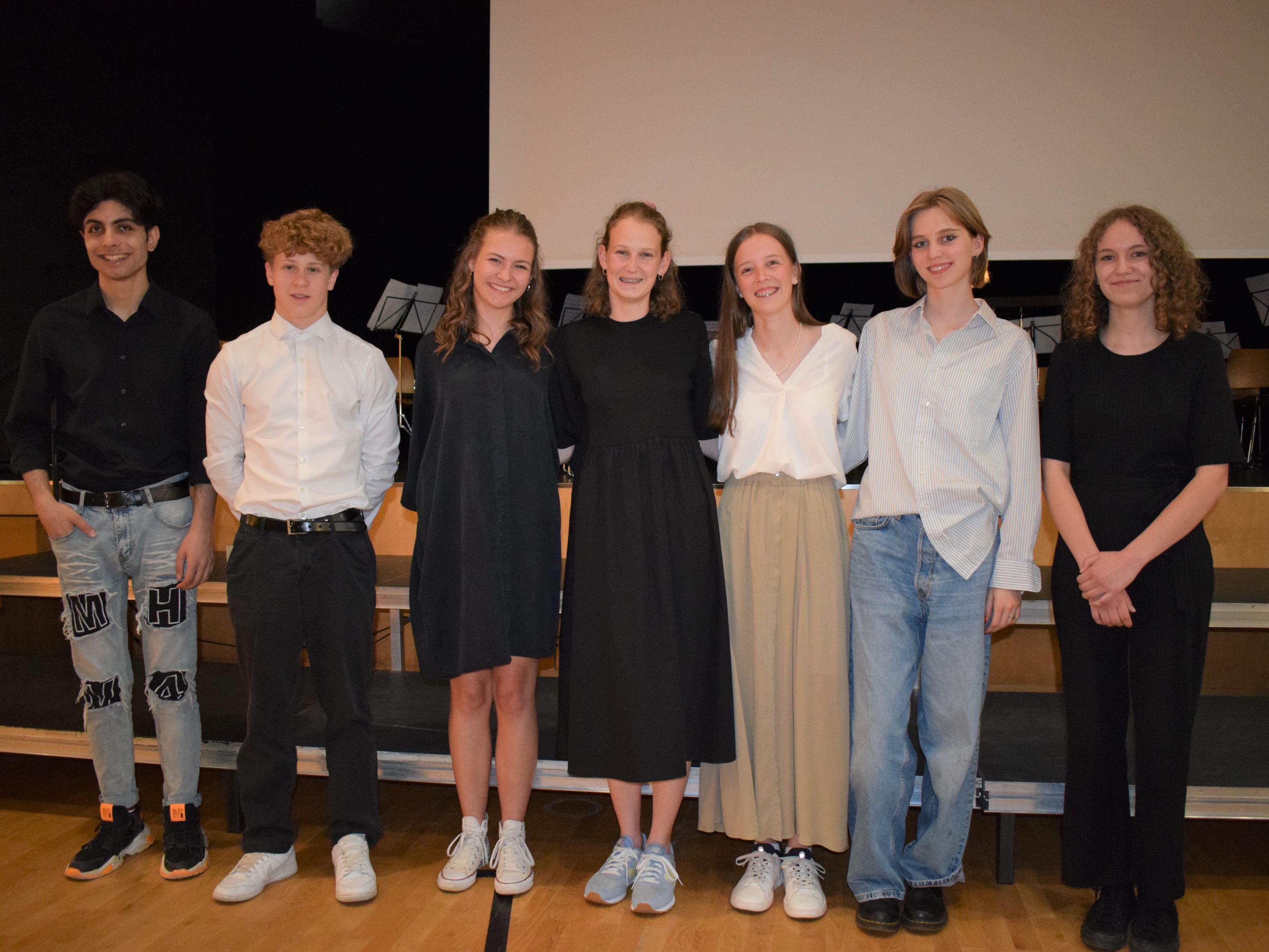 Shiyar Kousa, Julius Vögel, Lina Rüscher, Alina Fetz, Lea Peter, Alma Flatz und Jana Grassl präsentierten ihre Arbeiten. Shiyar Kousa, Julius Vögel, Lina Rüscher, Alina Fetz, Lea Peter, Alma Flatz und Jana Grassl präsentierten ihre Arbeiten.