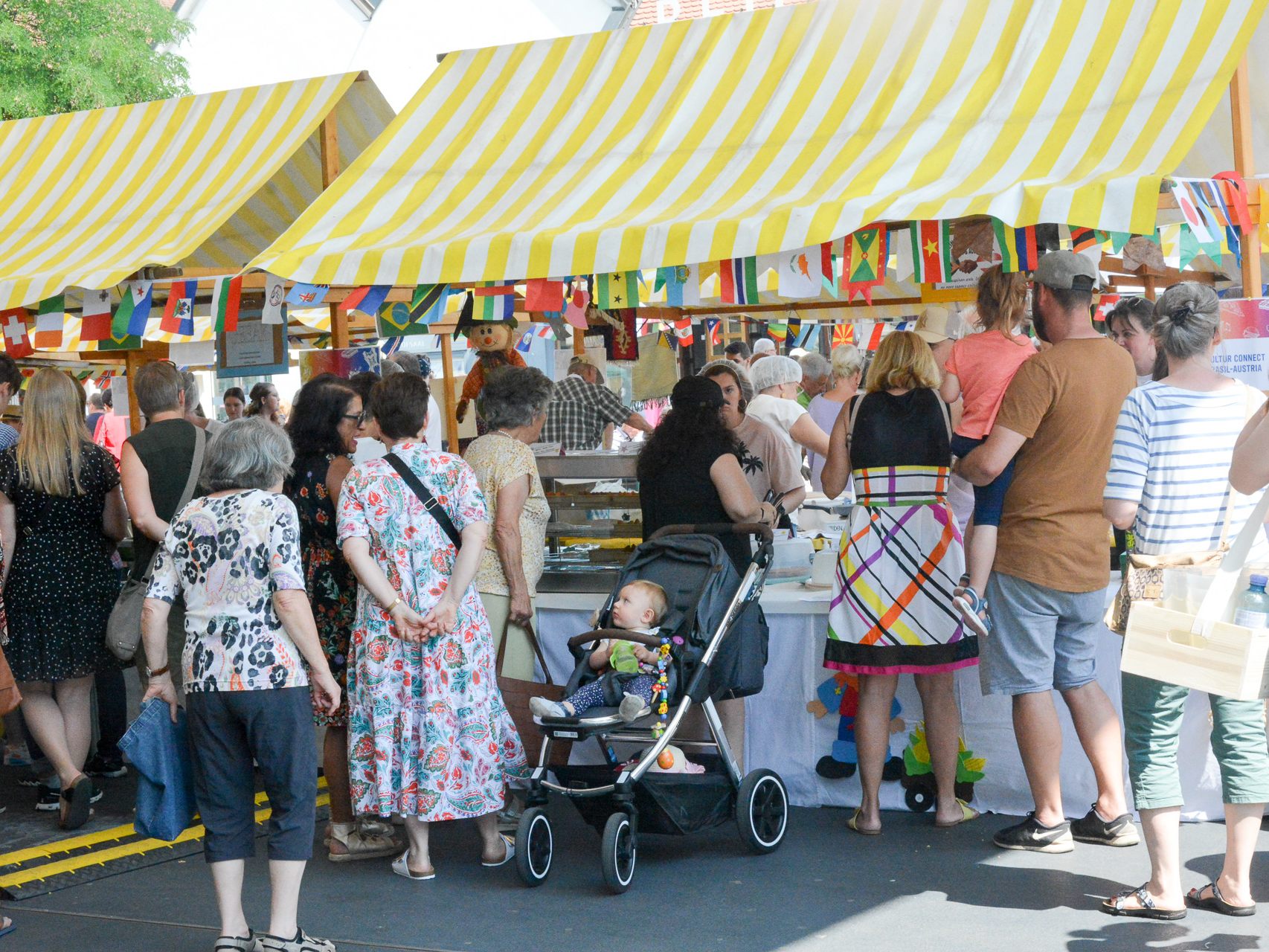 Großer Andrang herrschte beim Markt der Kulturen am Samstag am Lustenauer Kirchplatz. Großer Andrang herrschte beim Markt der Kulturen am Samstag am Lustenauer Kirchplatz.