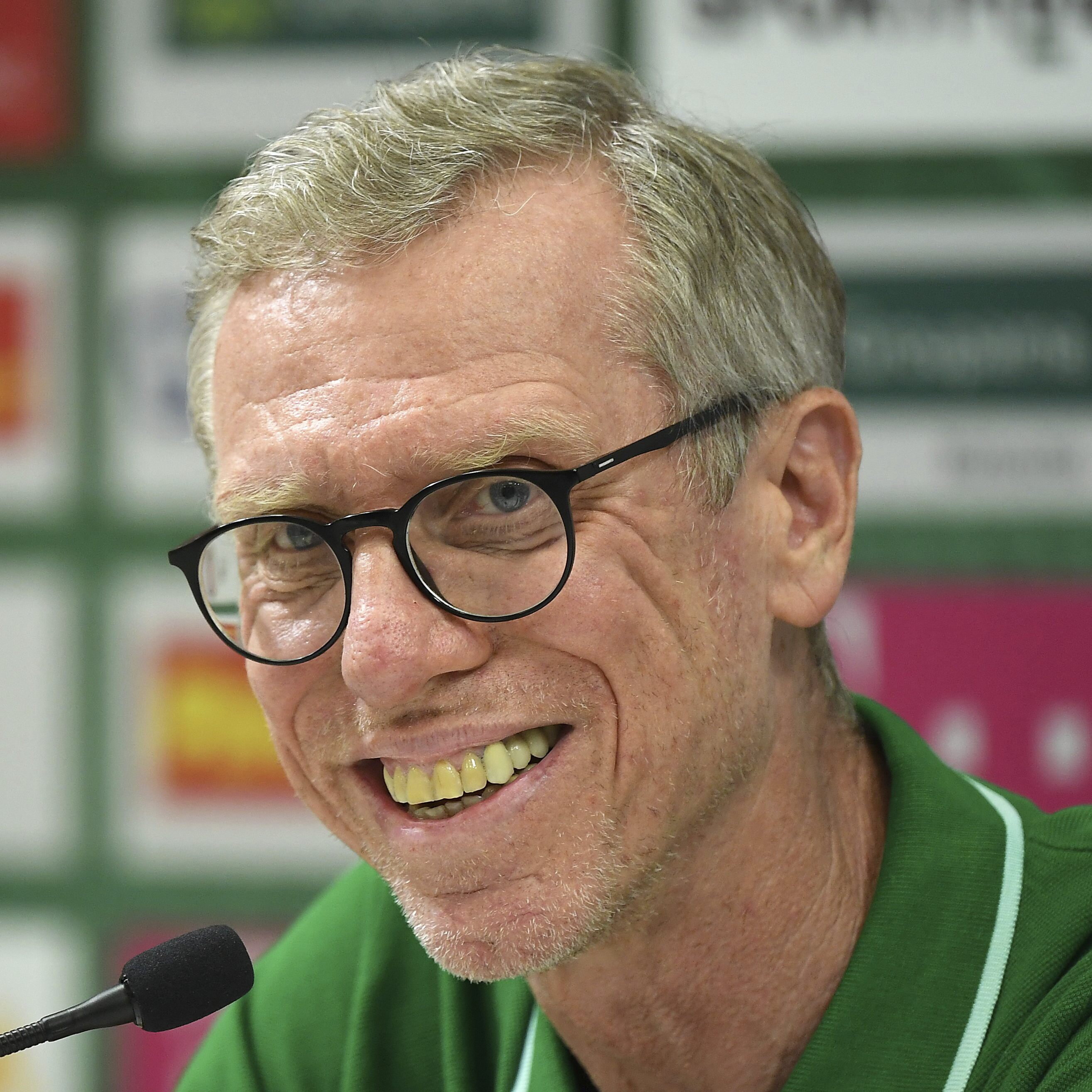 Peter Stöger ist als neuer Admira-Sportdirektor vorgestellt worden.