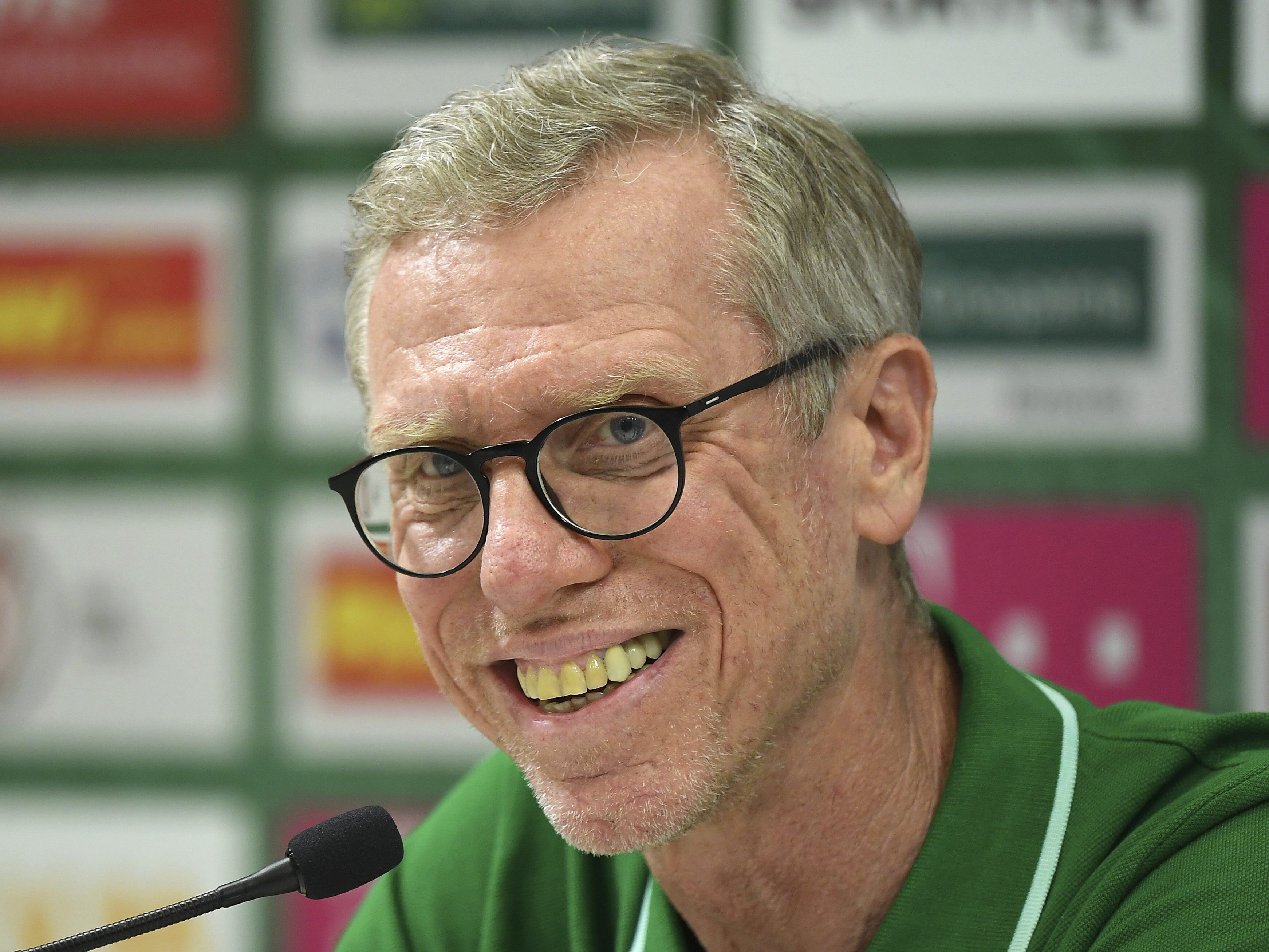 Peter Stöger ist als neuer Admira-Sportdirektor vorgestellt worden.