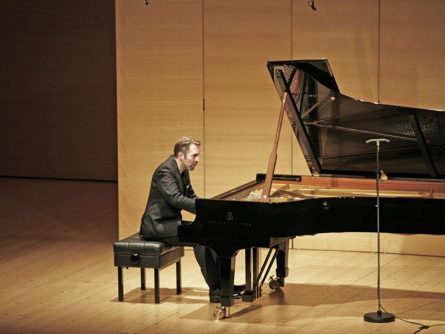 Leif Ove Andsnes: Ein Pianist mit sehr persönlicher Handschrift ...