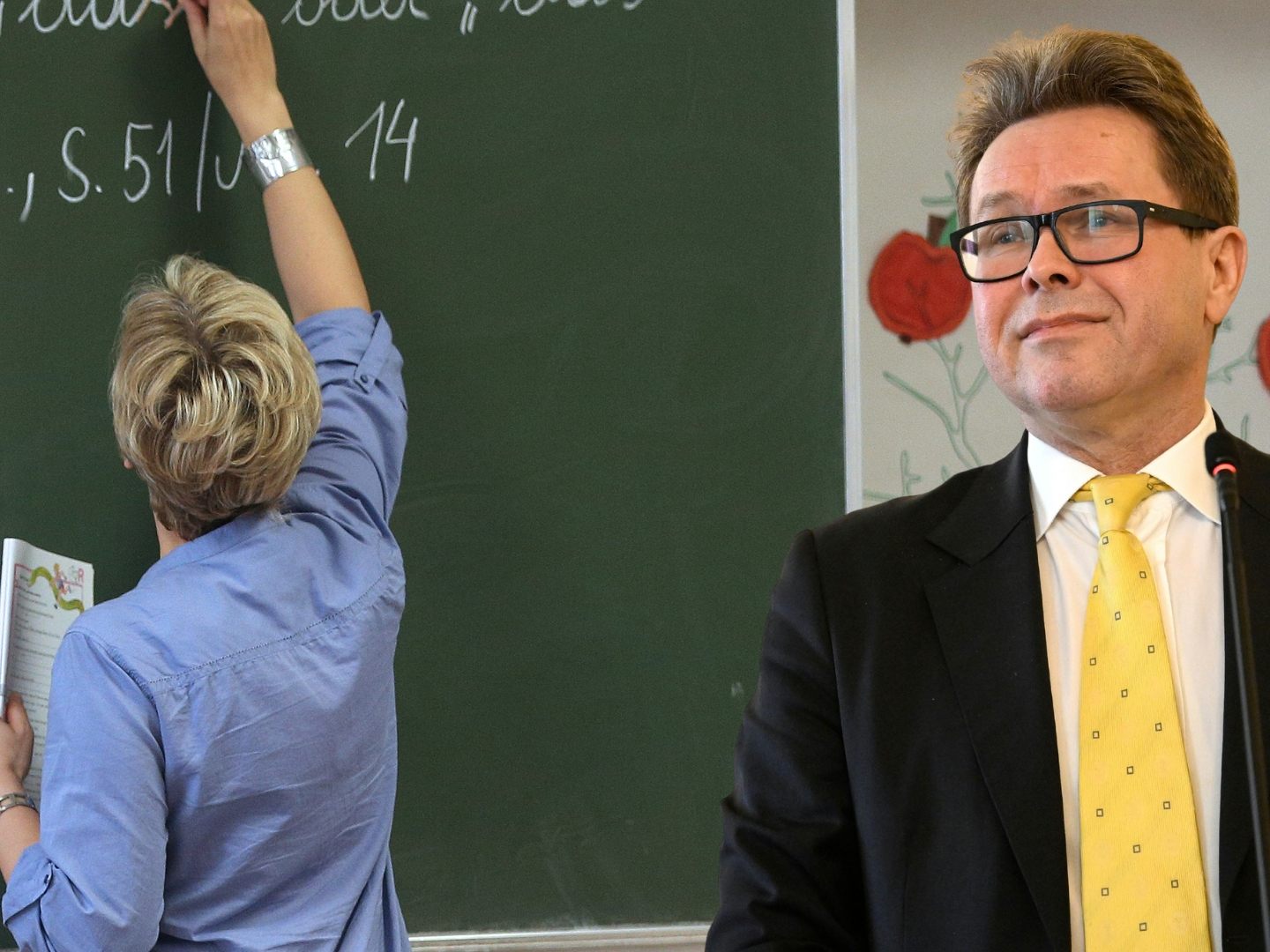 Lehrermangel Diese Lehrer Werden Jetzt Verschoben Kultusminister Mit Entscheidung - 1tzkw5t