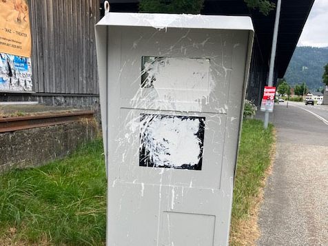 Die Radarbox in Andelsbuch wurde beschädigt.