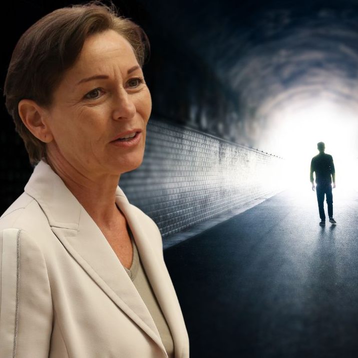 Sterbeverfügung: LR Rüscher konnte ebenfalls keine Zahlen liefern, Nationalrat Loacker stellte eine Anfrage ans Gesundheitsministerium.