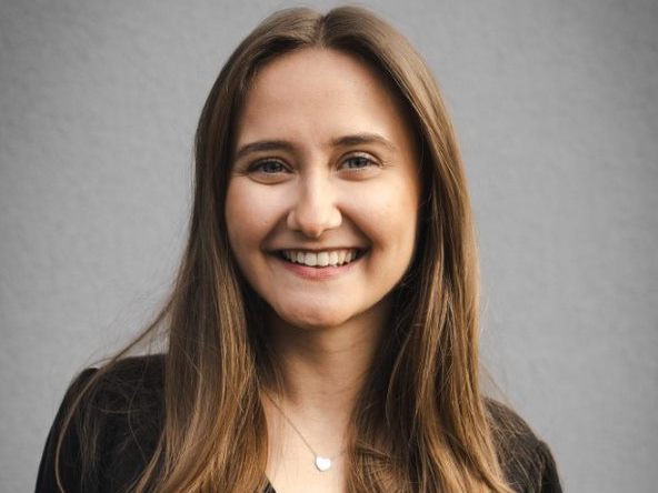 Microsoft-Plattform Linkedin ernennt Russmedia-HR-Expertin Klaudia Aldjic als einzige Österreicherin zur "Top Voice Next Generation".
