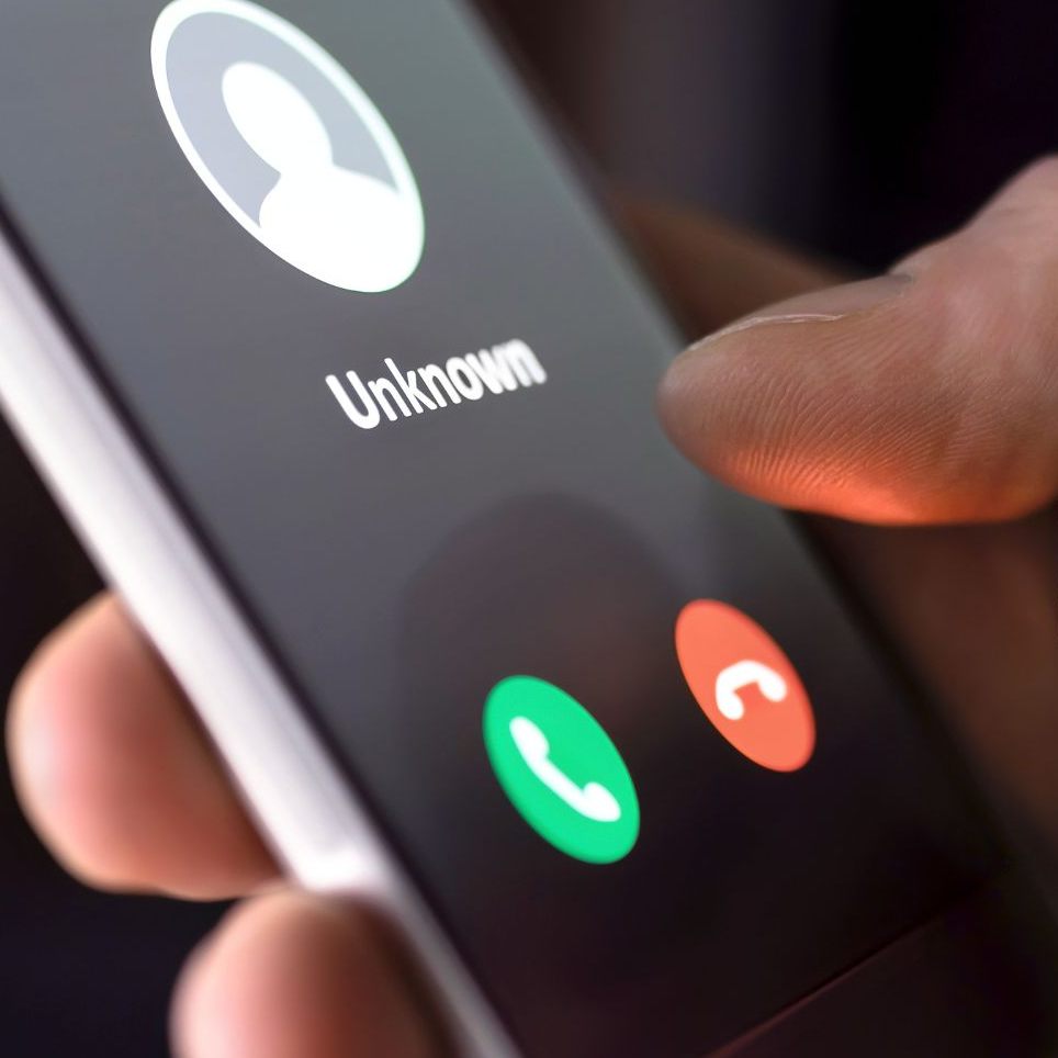 Falsche Polizisten nehmen Senioren ins Visier - Landeskriminalamt warnt.