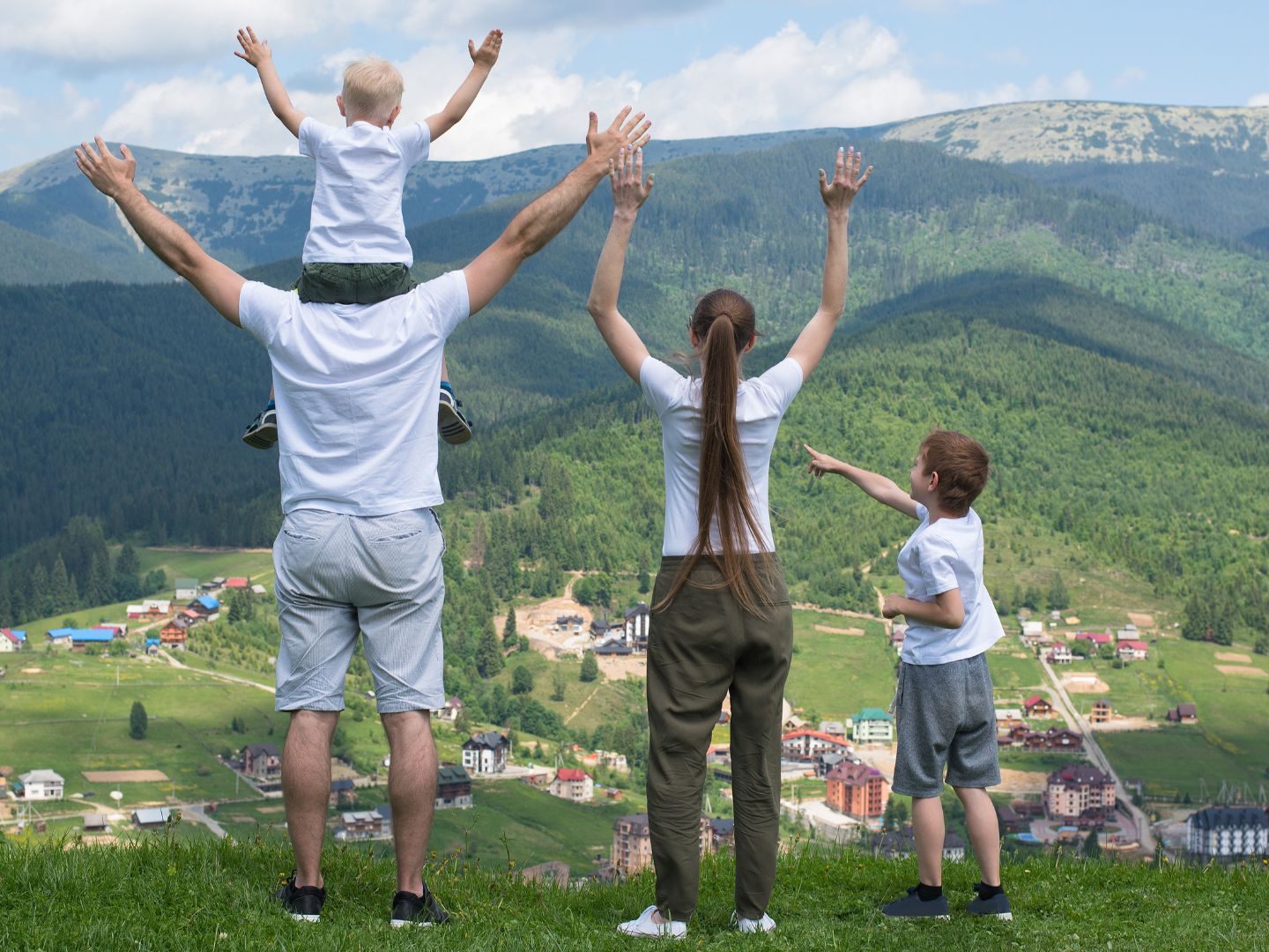 Mehr Zeit für Familien in den Herbstferien. Mehr Zeit für Familien in den Herbstferien.