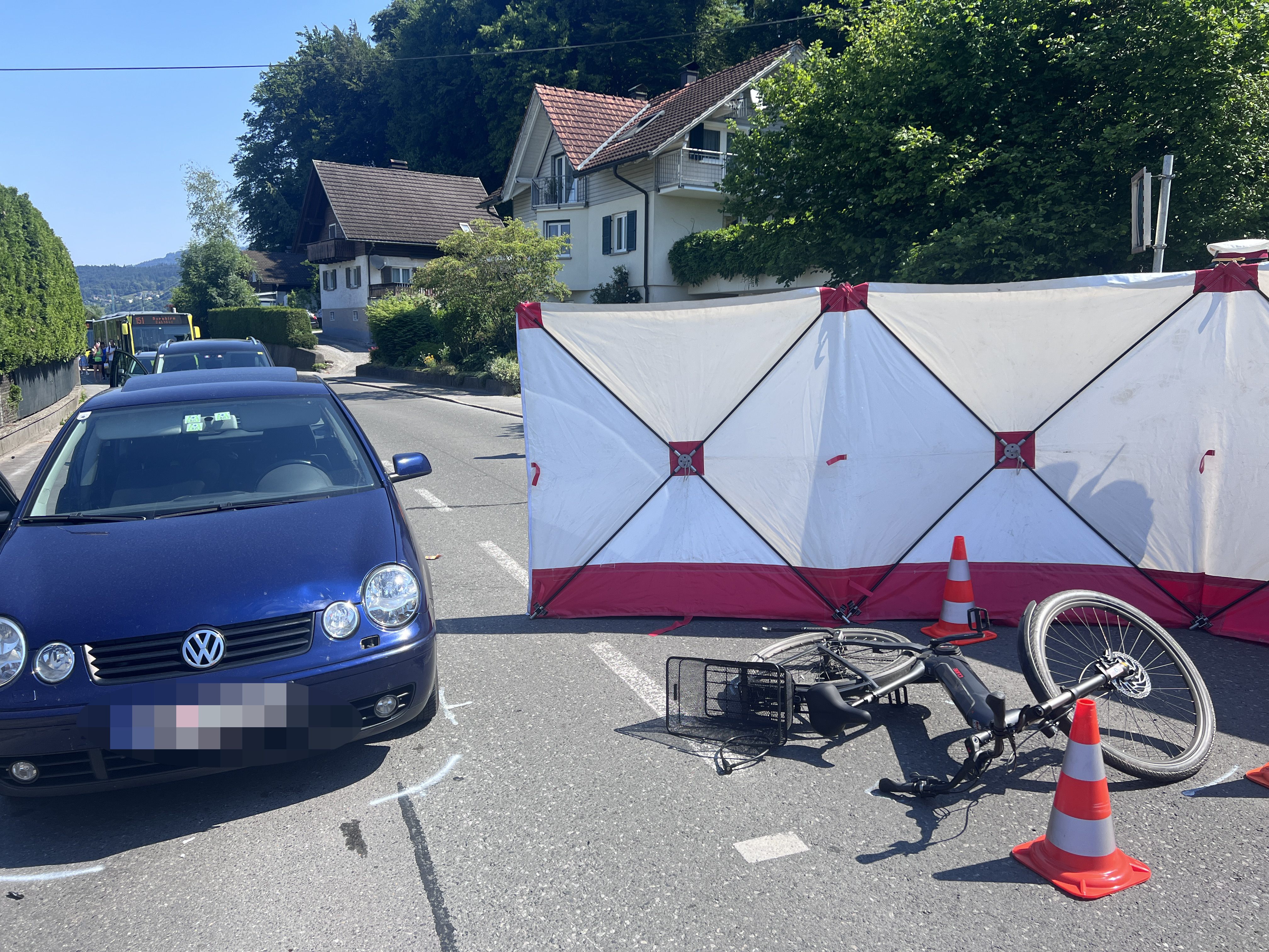 Schwerer Unfall in Haselstauden. Schwerer Unfall in Haselstauden.