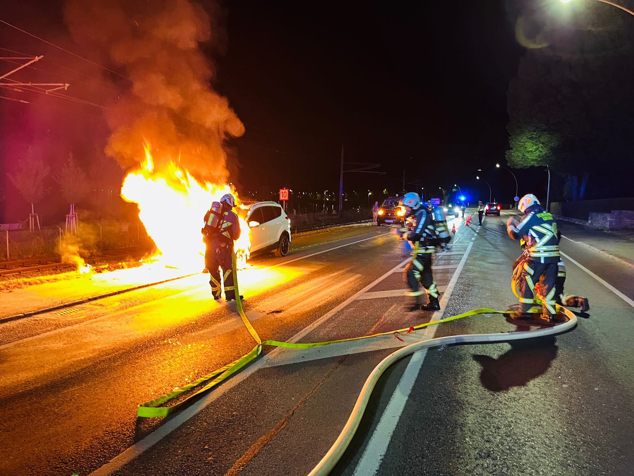 Feuerwehr musst Brand löschen