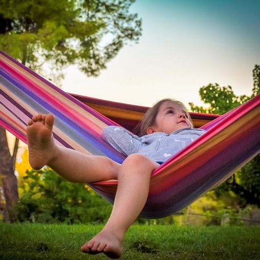 SOS-Kinderdorf fordert eine Betreuungskarenz für Eltern von schulpflichtigen Kindern.