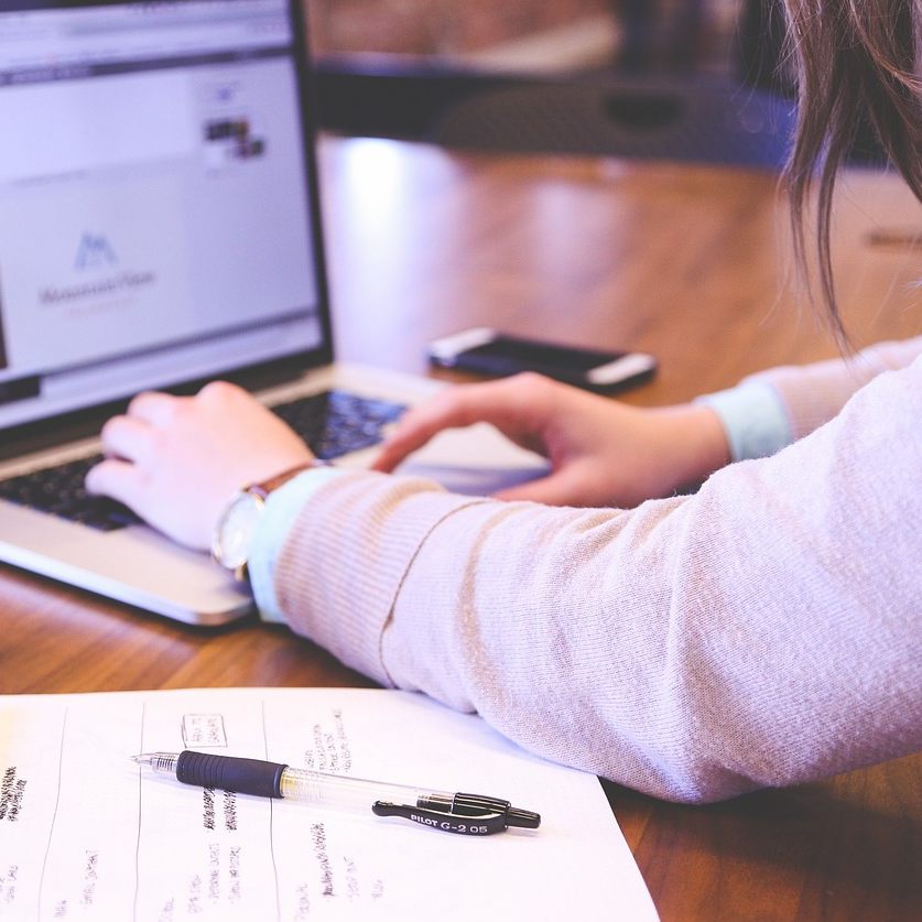 228.300 offene Stellen gab es im 1. Quartal 2023.