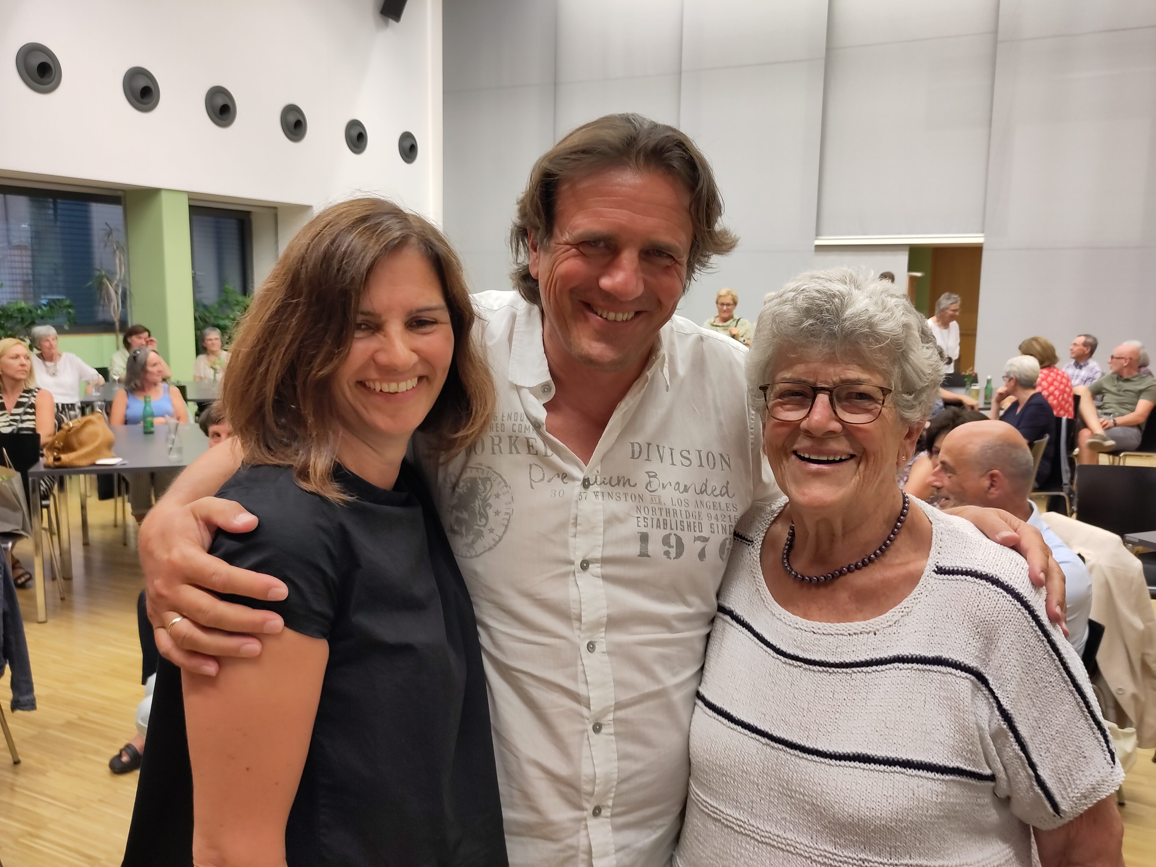 Koblach Bürgermeister Gerd Hölzl freute sich mit den Gästen über das zweistündige Spitzenprogramm.