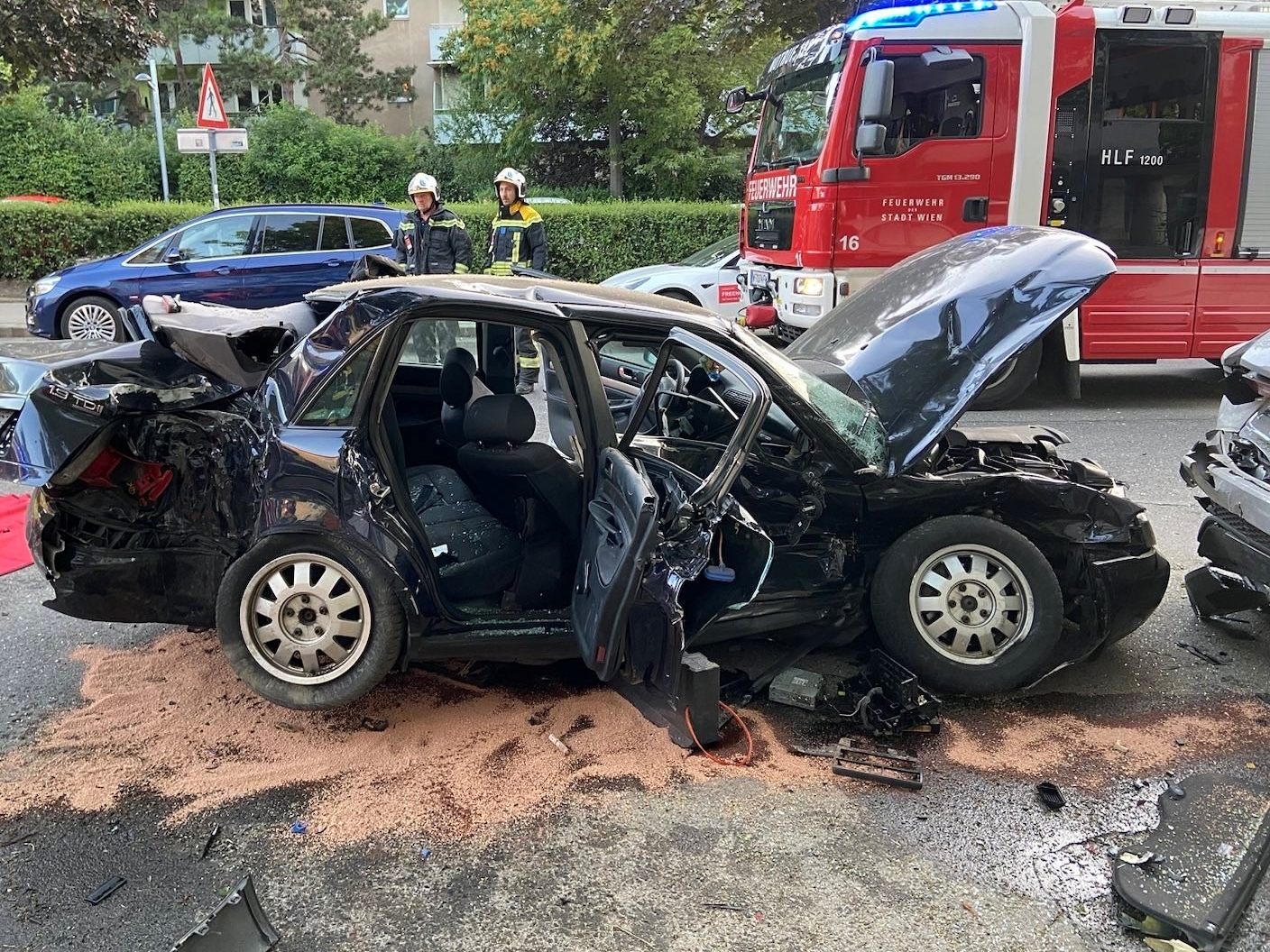 Unfall in Wien-Döbling: Teenager tot, eine Person in Lebensgefahr