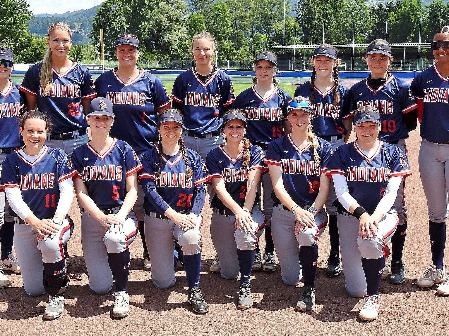 Die Indians Damen jubelten über ihren Sieg gegen die Vienna Wanderers.