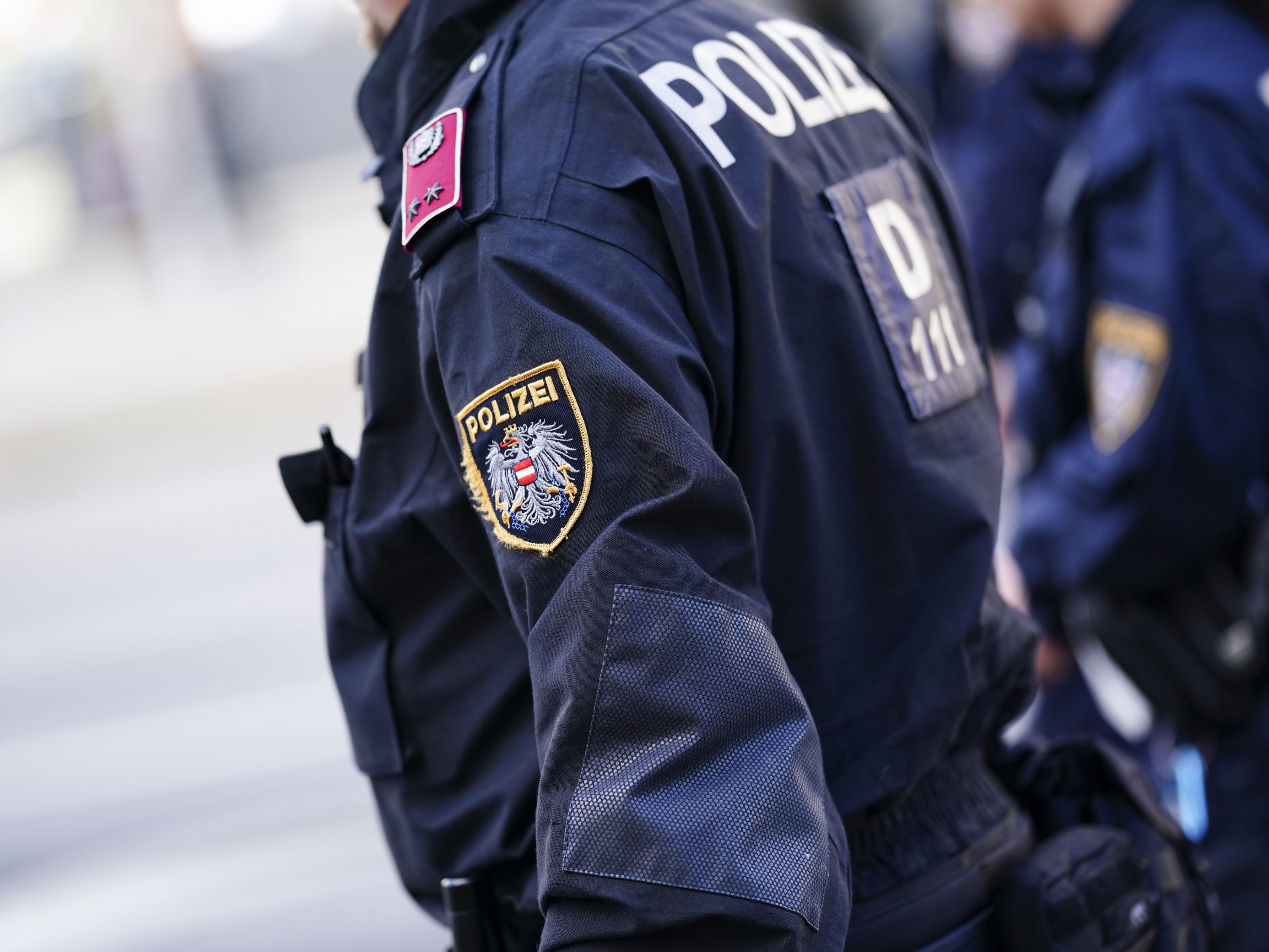 In Wien-Favoriten wurde ein 18-Jähriger ausgeraubt. In Wien-Favoriten wurde ein 18-Jähriger ausgeraubt.