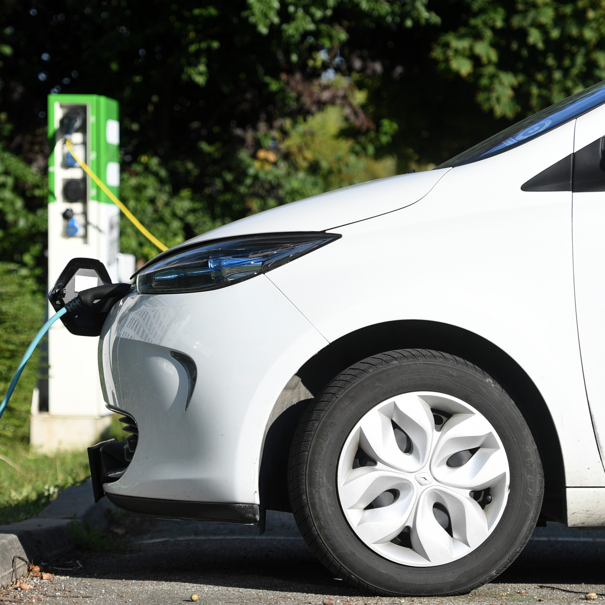 Die Energiewende erhöht die Nachfrage nach kritischen Rohstoffen.