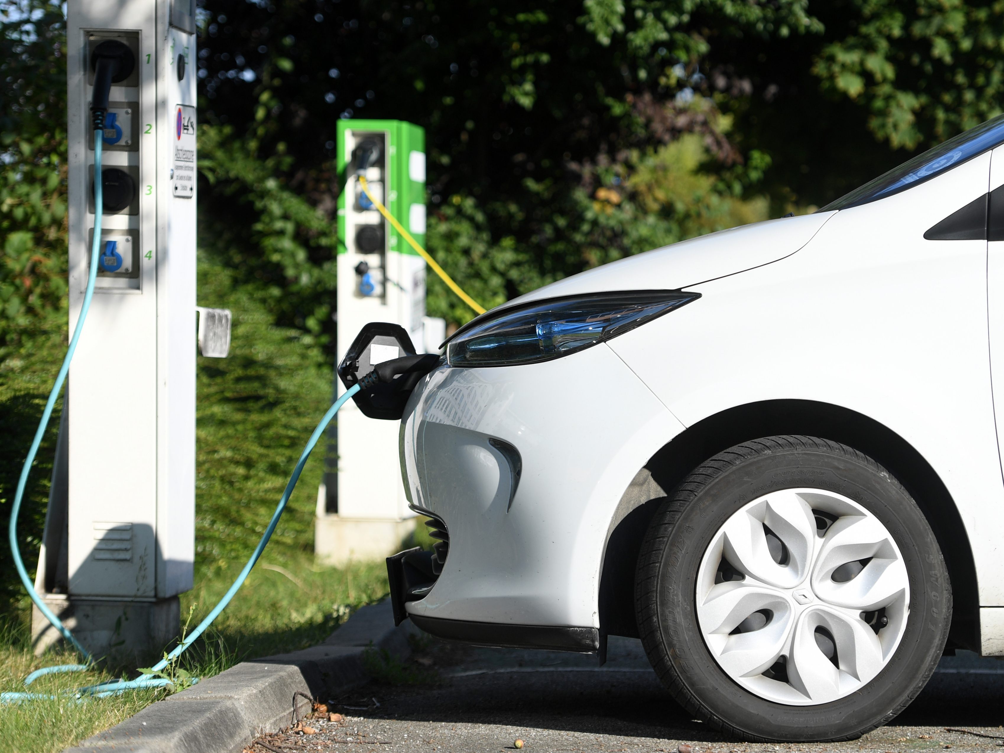 Die Energiewende erhöht die Nachfrage nach kritischen Rohstoffen.