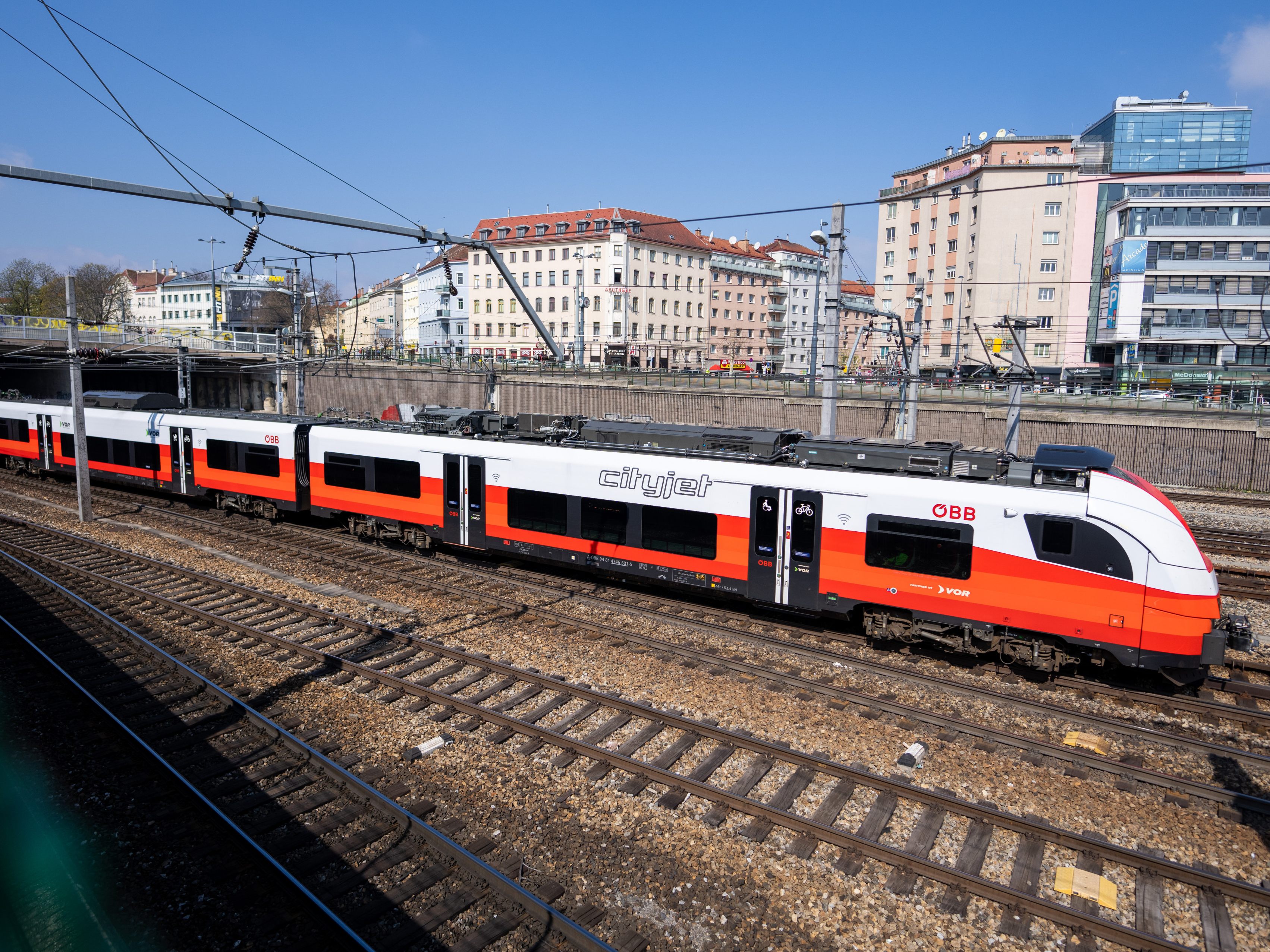 Bei der ÖBB wird heuer ein neuer Passagierrekord erwartet. Bei der ÖBB wird heuer ein neuer Passagierrekord erwartet.