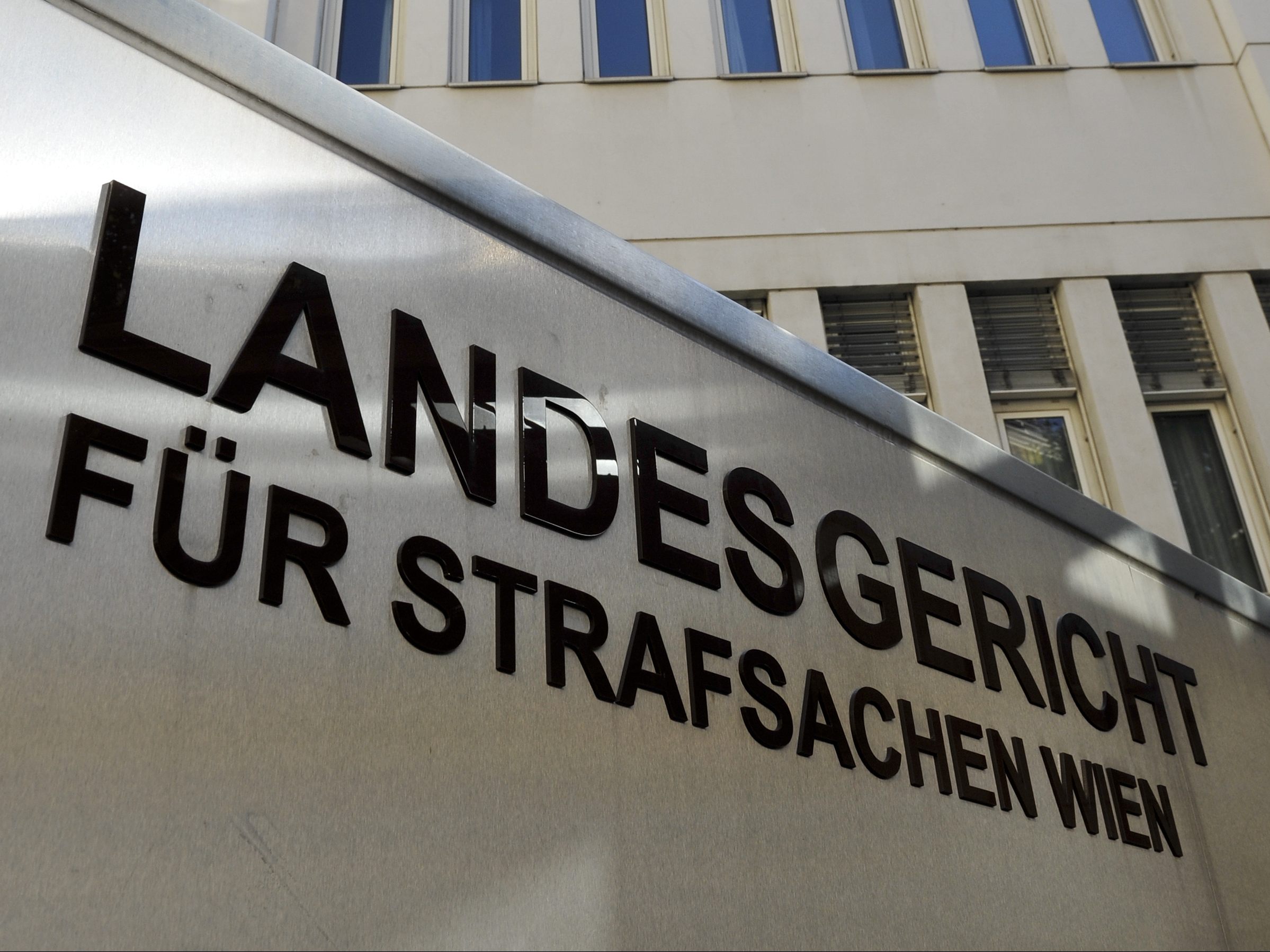 Mordprozess gegen 22-jährigen Wiener am Wiener Landesgericht. Mordprozess gegen 22-jährigen Wiener am Wiener Landesgericht.
