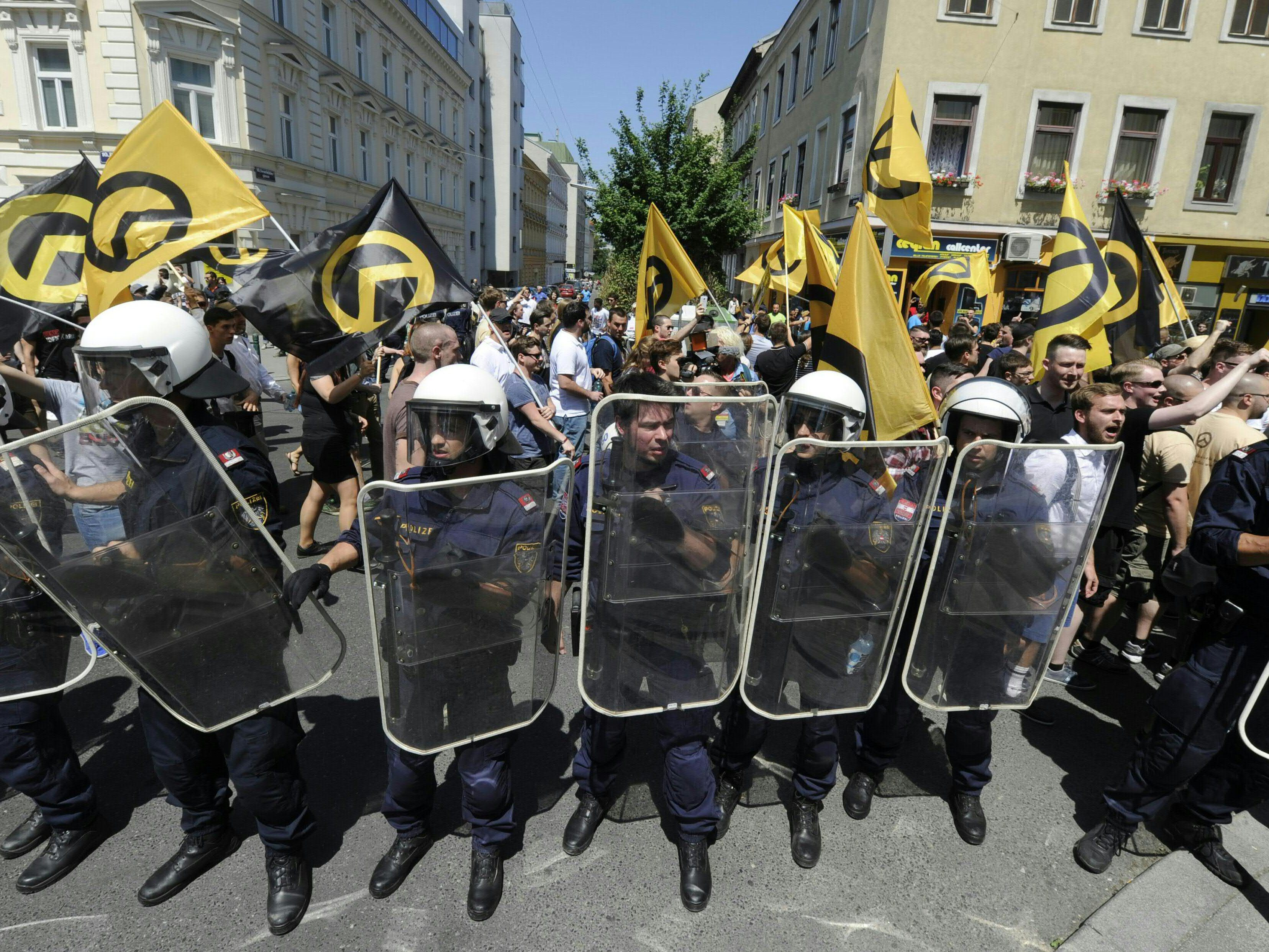 Identitären-Demo in Wien: Polizei im Großeinsatz.